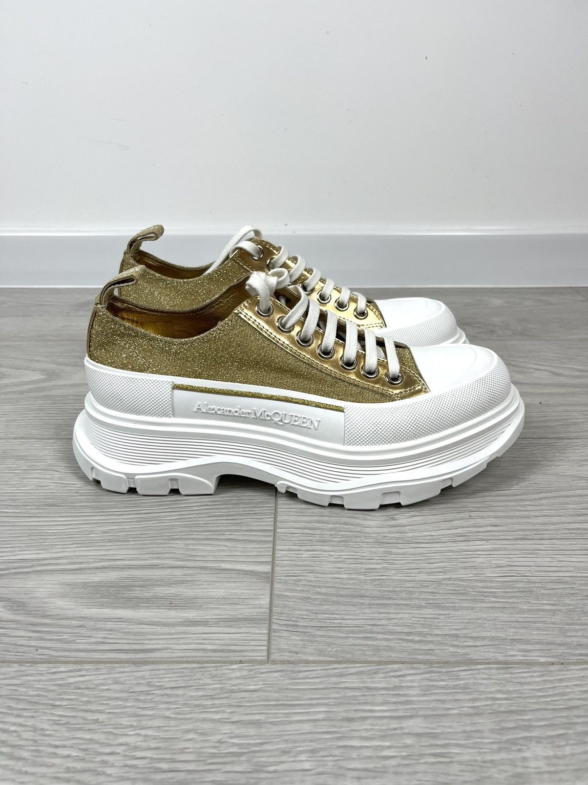 Alexander McQueen Alexander McQueen Gold Glitter Trainers Sneakers Women’s Size US 9.5 / IT 39.5 - 1 Thumbnail
