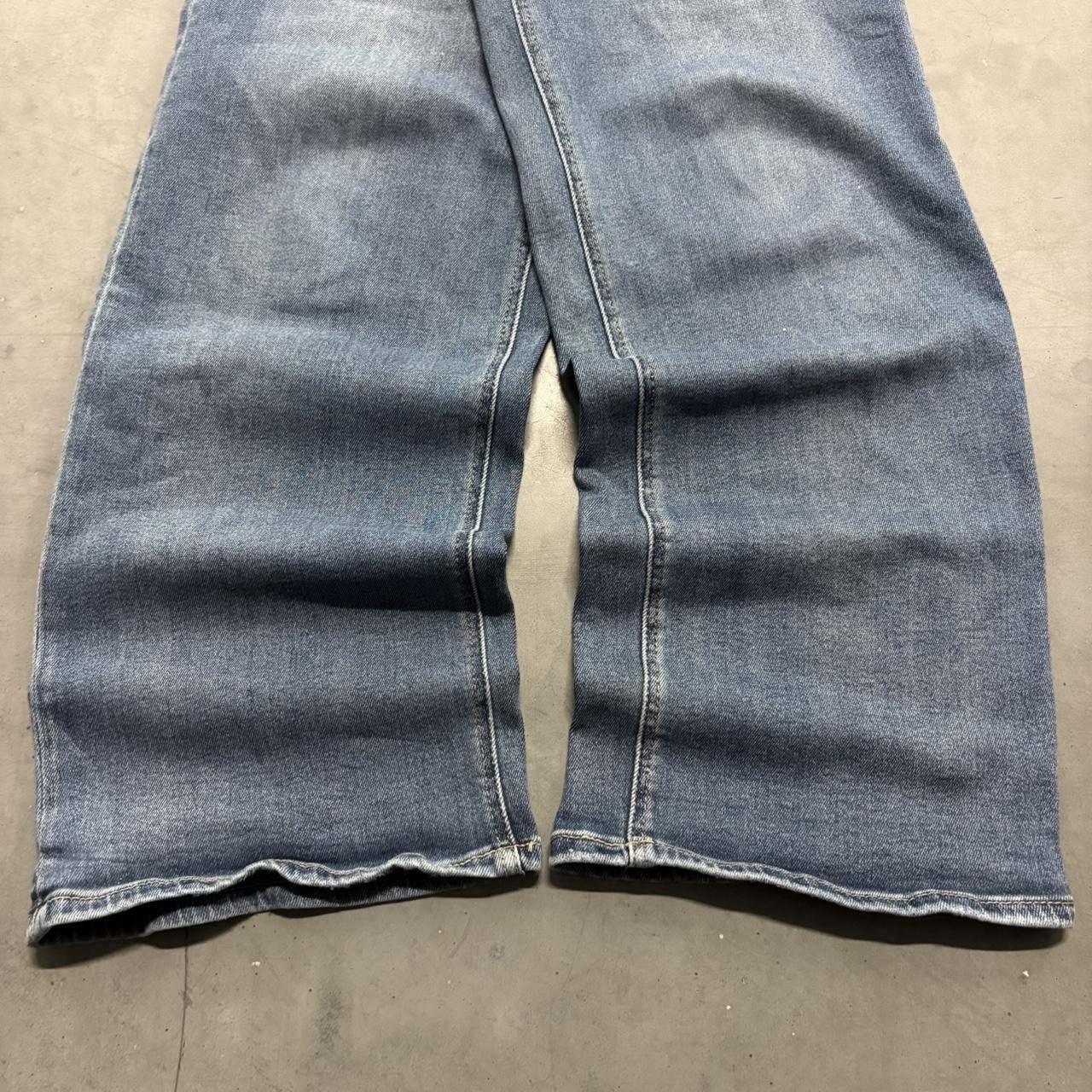 Vintage Crazy Vintage Y2K/2000s Baggy Wideleg YMI Medium Blue Wash Denim Jeans! Size US 30 / EU 46 - 3 Thumbnail
