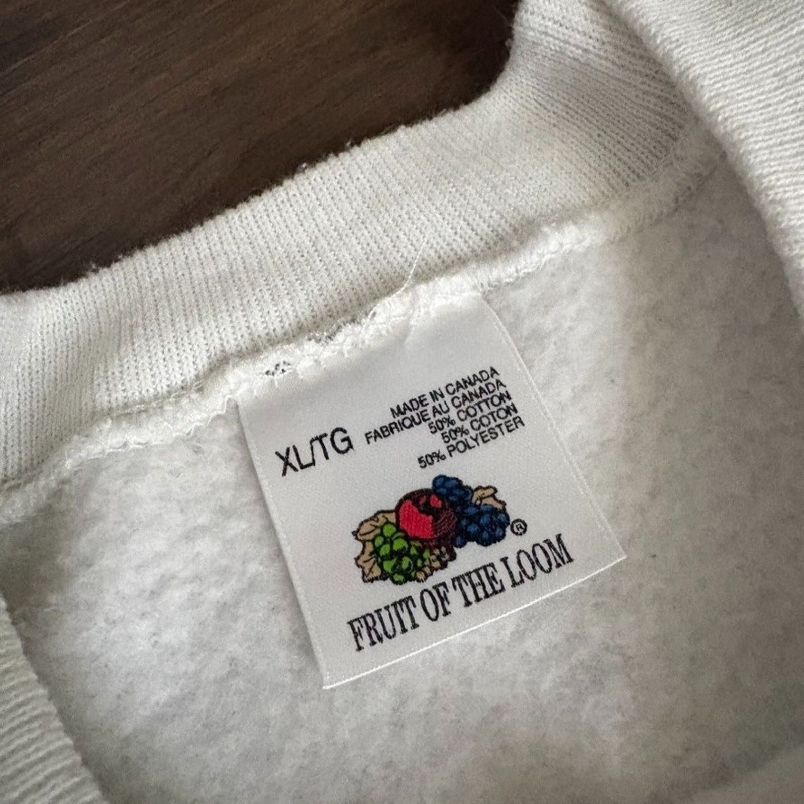 Vintage Vintage Canada Mounties Sweatshirt Men's Size L White 1980s Size US L / EU 52-54 / 3 - 3 Thumbnail