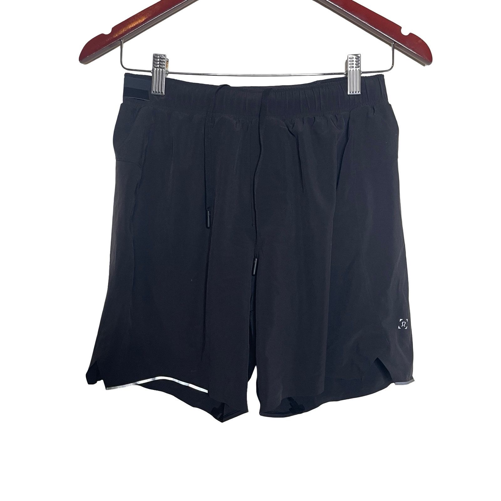 Lululemon Lululemon men black lined 6” athletic shorts sz S Size US 32 / EU 48 - 1 Thumbnail