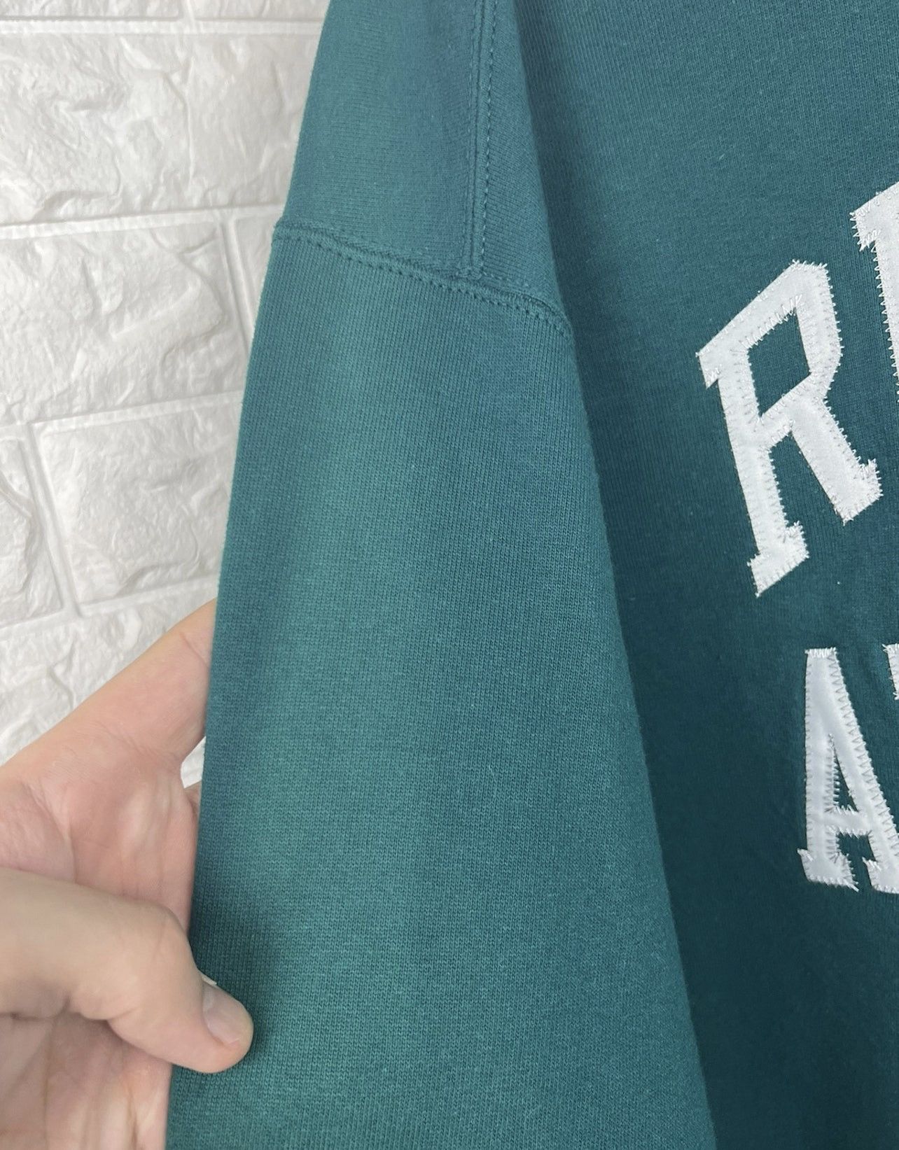 Russell Athletic × Vintage Vintage Russell Athletic Sweatshirt Faded Size US L / EU 52-54 / 3 - 4 Thumbnail