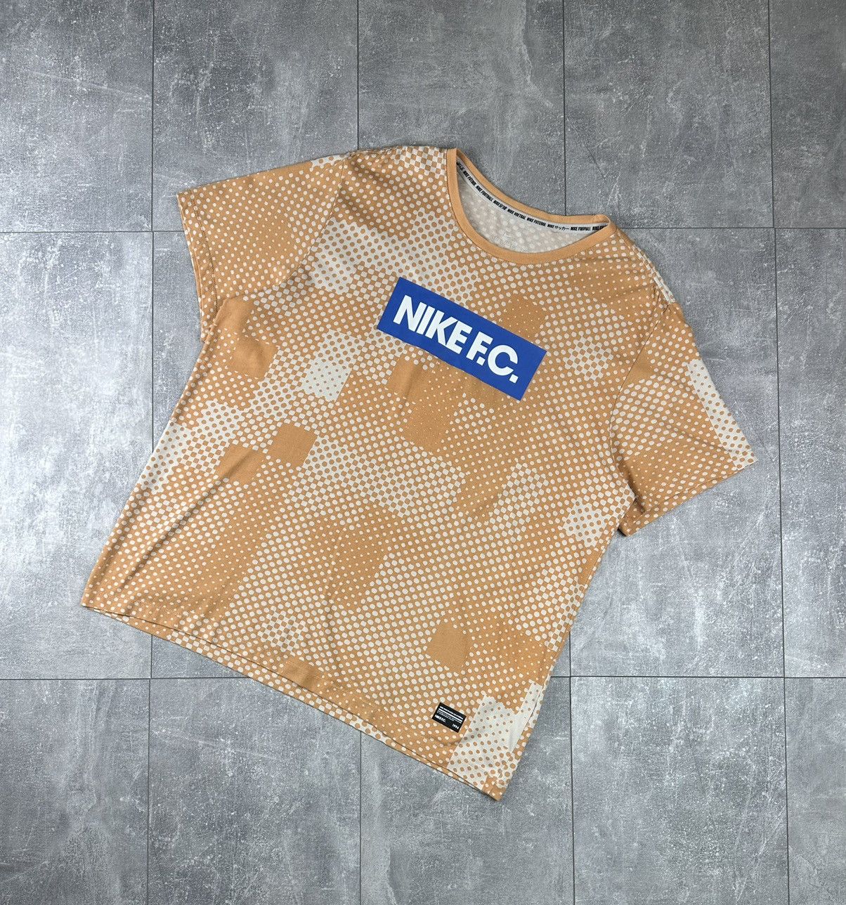 Nike Nike FC Orange Dry Tee Block T-Shirt Size US XL / EU 56 / 4 - 1 Thumbnail