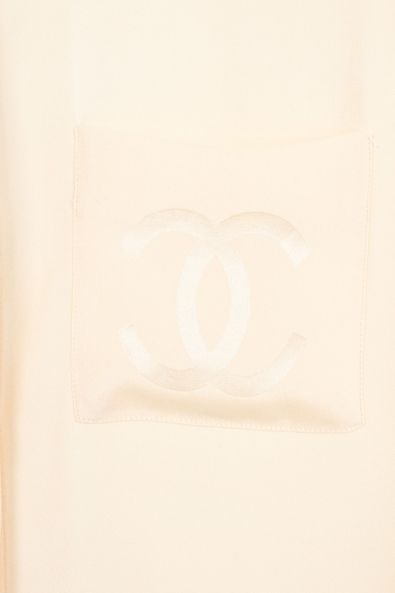 Chanel Chanel 70's-Vintage Cream Silk CC-Pocket Buttoned Blouse Size M / US 6-8 / IT 42-44 - 7 Thumbnail