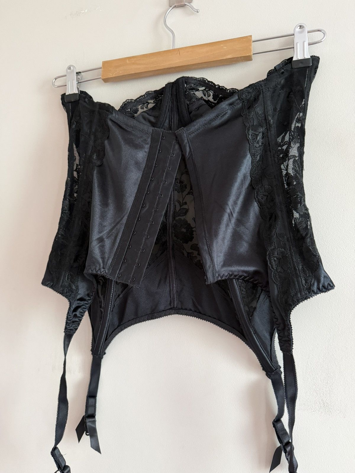 Vintage Vintage Black Lace Satin Corset Bustier 38D Size L / US 10 / IT 46 - 8 Thumbnail