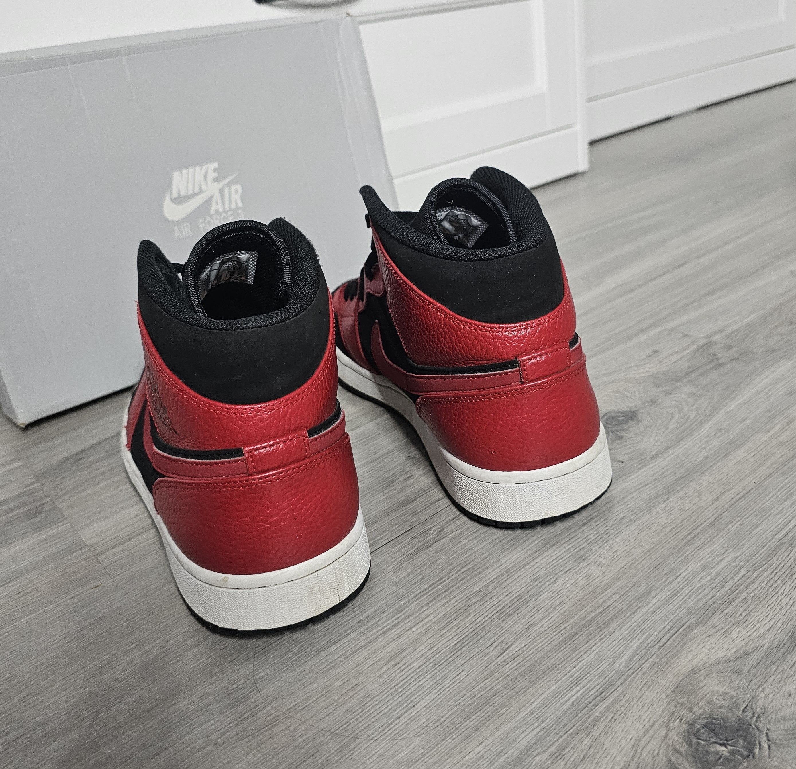 Jordan Brand × Nike Nike Air Jordan Mid YS Red shoes, size 46, insole 30cm Size US 13 / EU 46 - 4 Thumbnail