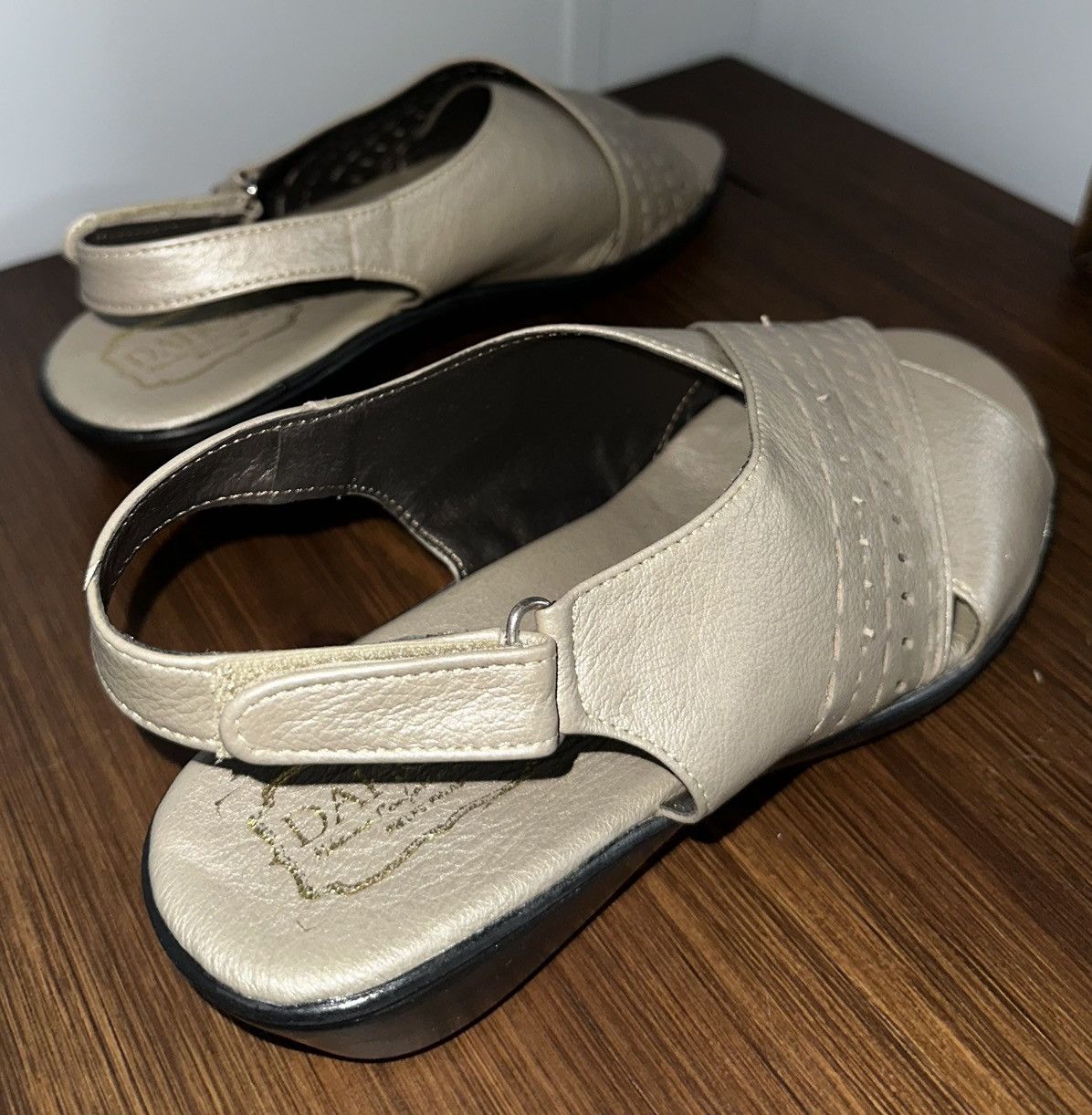Other Mexico-Made Women’s Comfort Sandals Size 8 Genuine Leather Size US 8 / IT 38 - 2 Thumbnail