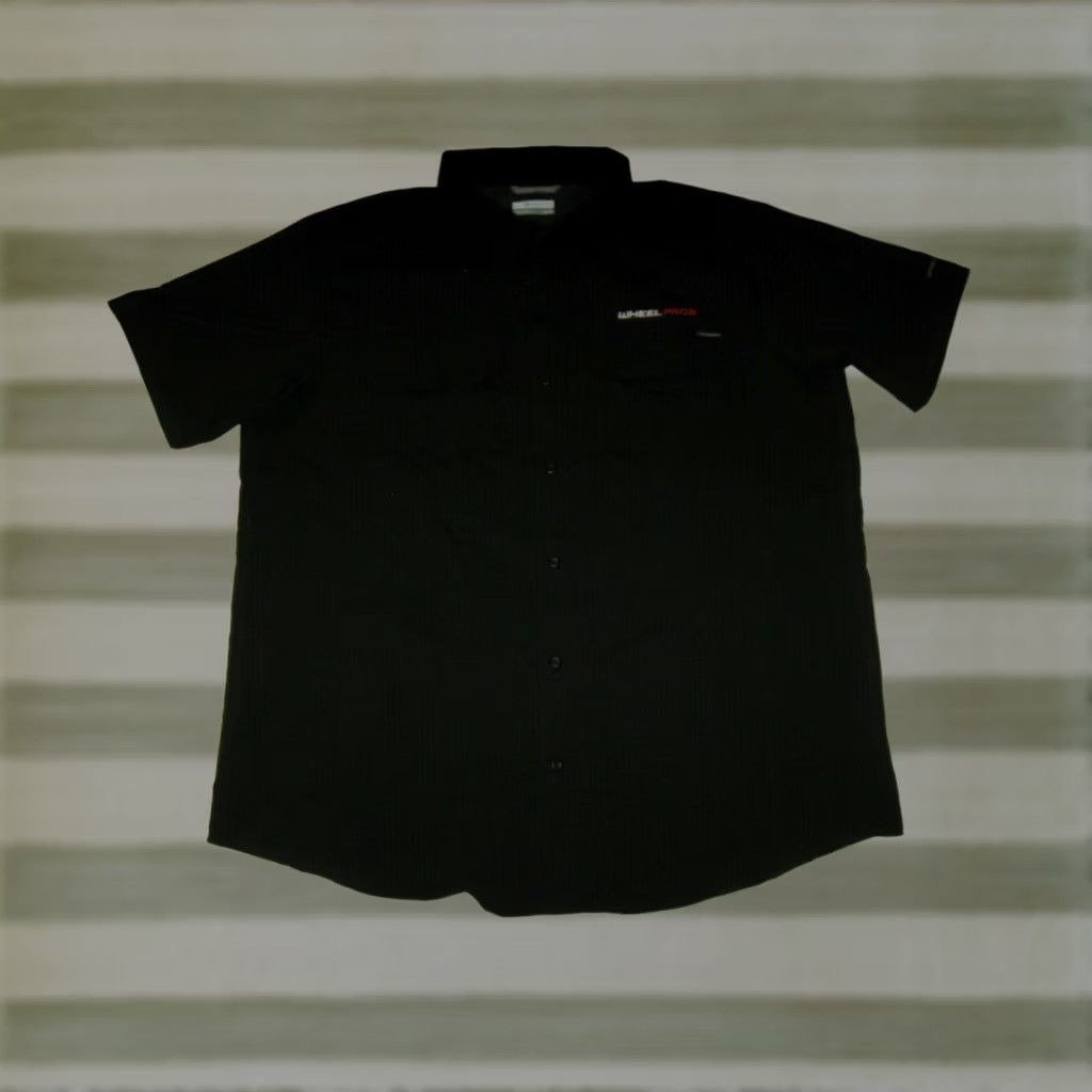 Vintage Columbia Omni Shade Shirt Men's XL Black Wheel Pros Tires Casual Button Up Guys Size US XL / EU 56 / 4 - 1 Thumbnail