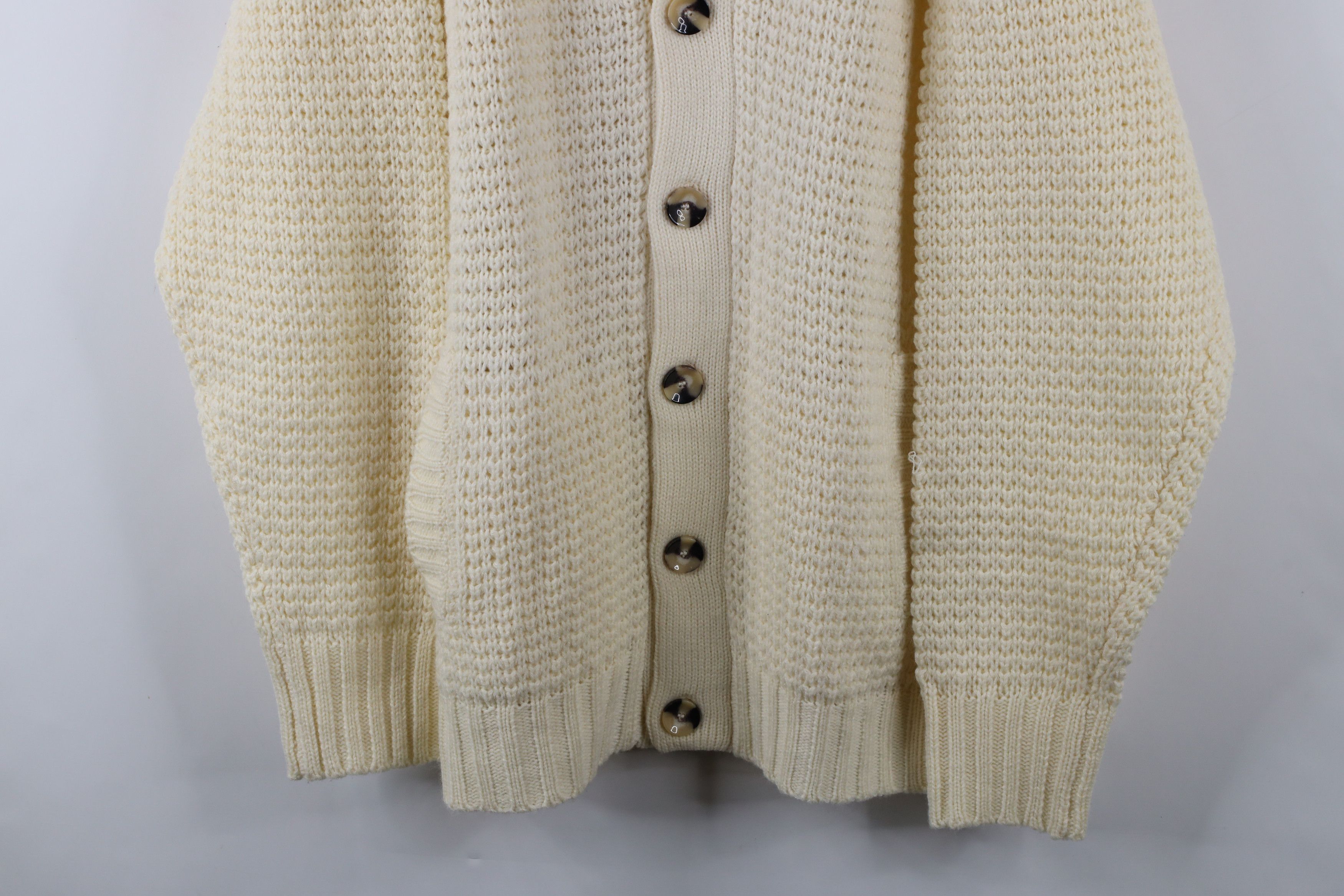 Vintage Vintage 90s Streetwear Knit Shawl Cardigan Sweater Cream Size US XXL / EU 58 / 5 - 3 Thumbnail