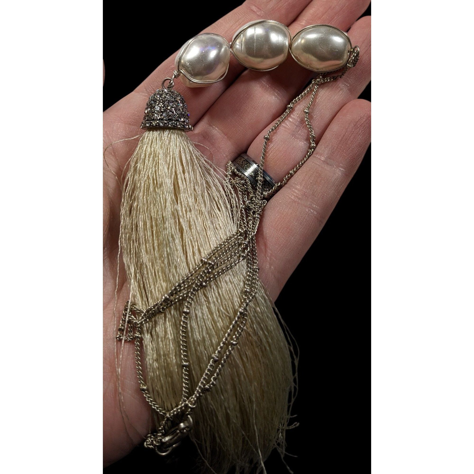 Other Chunky Glam Faux Pearl Rhinestone Tassel Necklace Size ONE SIZE - 10 Thumbnail