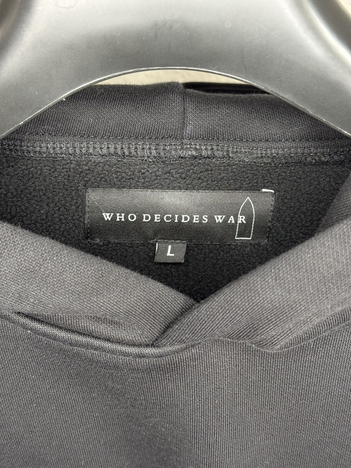 Who Decides War Who Decides War Multi Pocket Hoodie size L Size US L / EU 52-54 / 3 - 2 Thumbnail