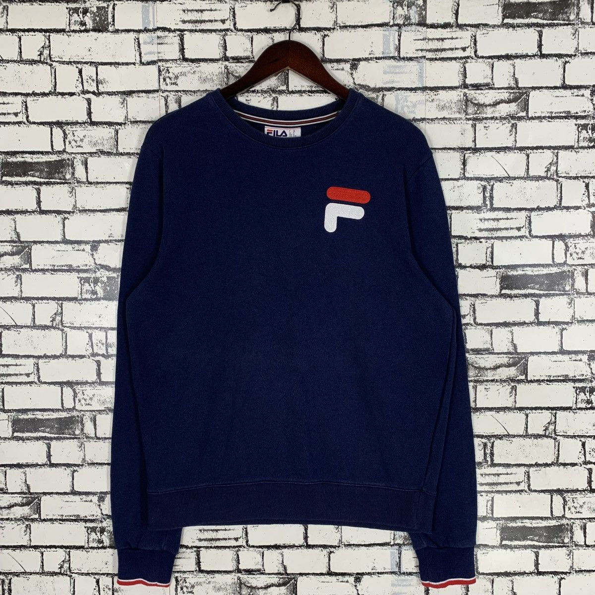 Designer × Fila × Vintage Vintage Fila Sweatshirt Small Logo Embroidered Size Medium Size US M / EU 48-50 / 2 - 1 Thumbnail