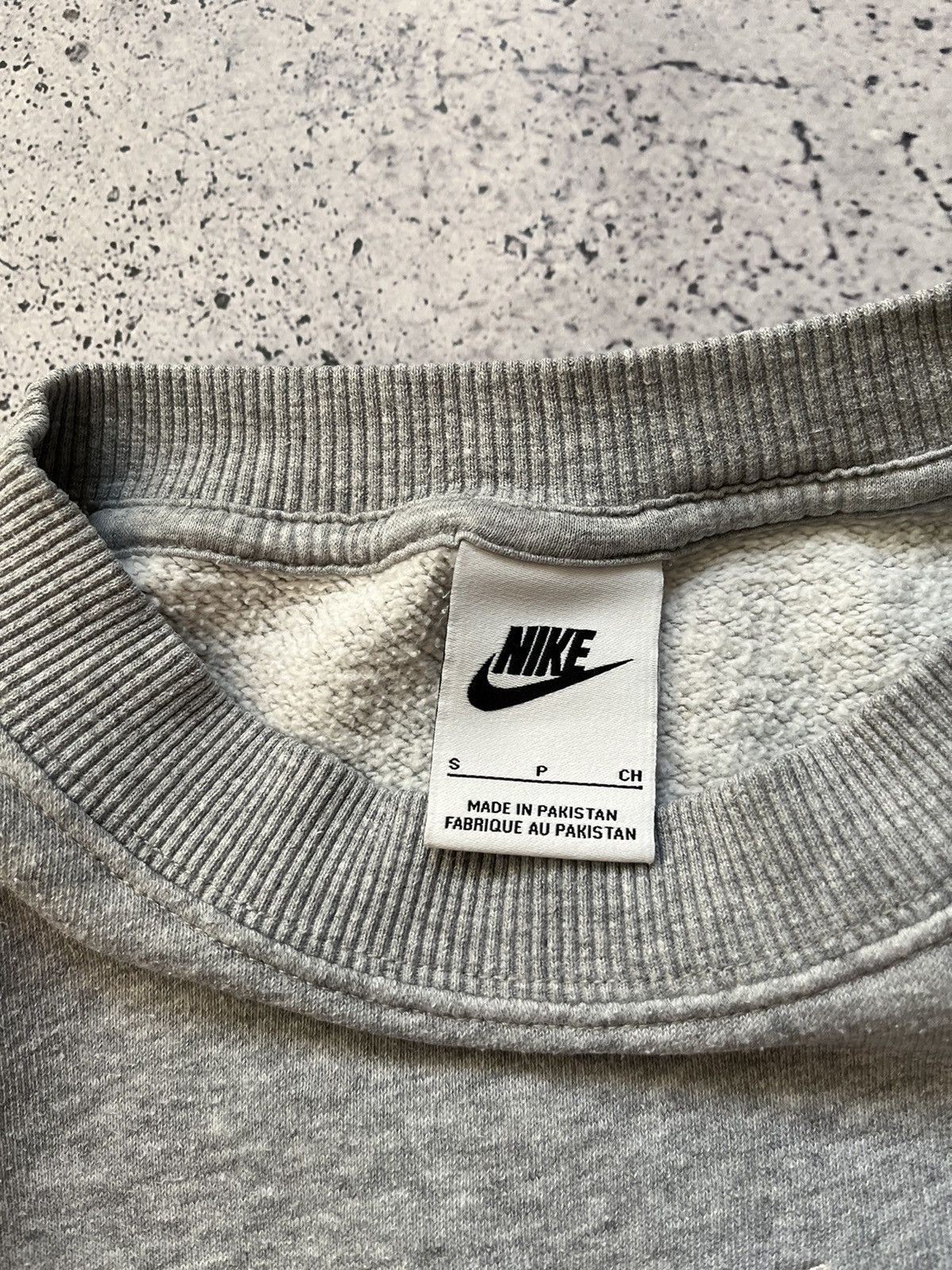 Nike Vintage Nike Center Swoosh Sweatshirt Crewneck USA Size US S / EU 44-46 / 1 - 5 Thumbnail