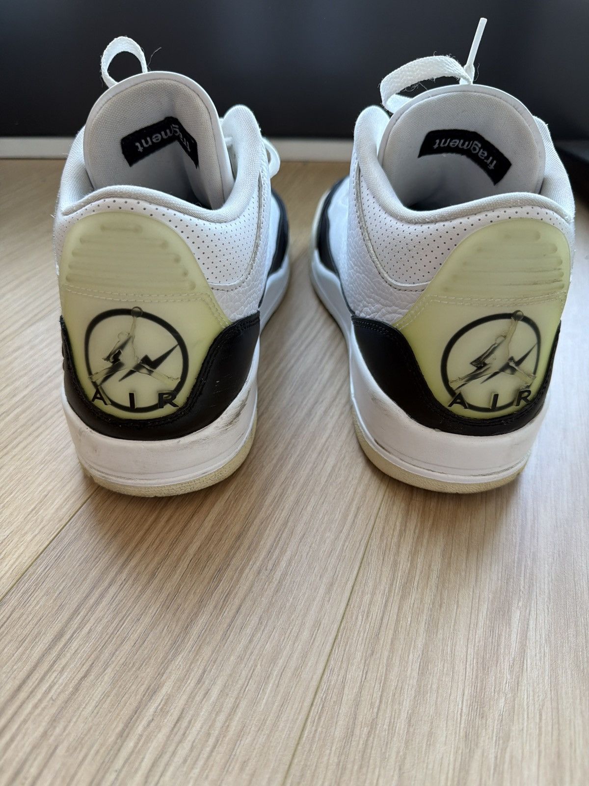 Fragment Design × Jordan Brand Jordan 3 Fragment Size US 10 / EU 43 - 5 Thumbnail