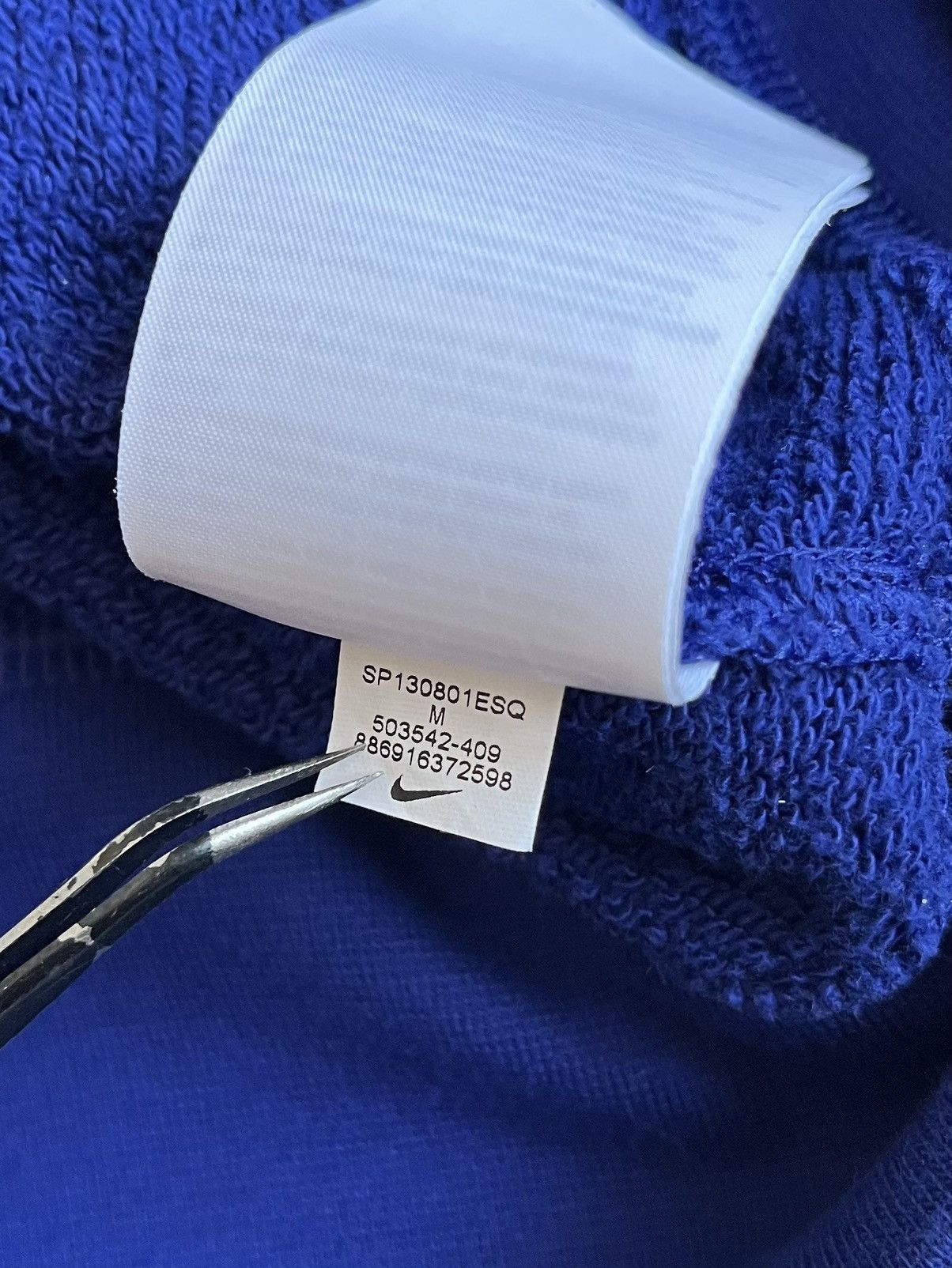 Nike Vintage Nike Y2K Blue Cotton Hoodie Big Velour Logo Size M Size US M / EU 48-50 / 2 - 17 Thumbnail