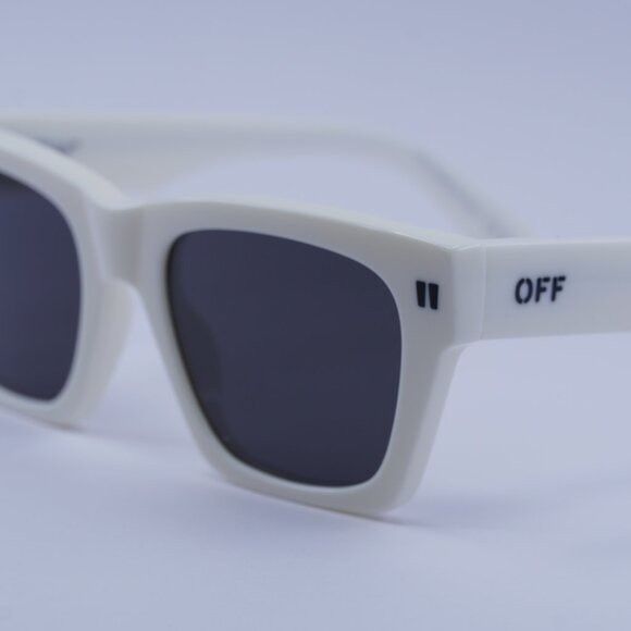 Off-White Off-White OERI13X VALDEZ 0107 Sunglasses White Square Frame Size ONE SIZE - 3 Thumbnail