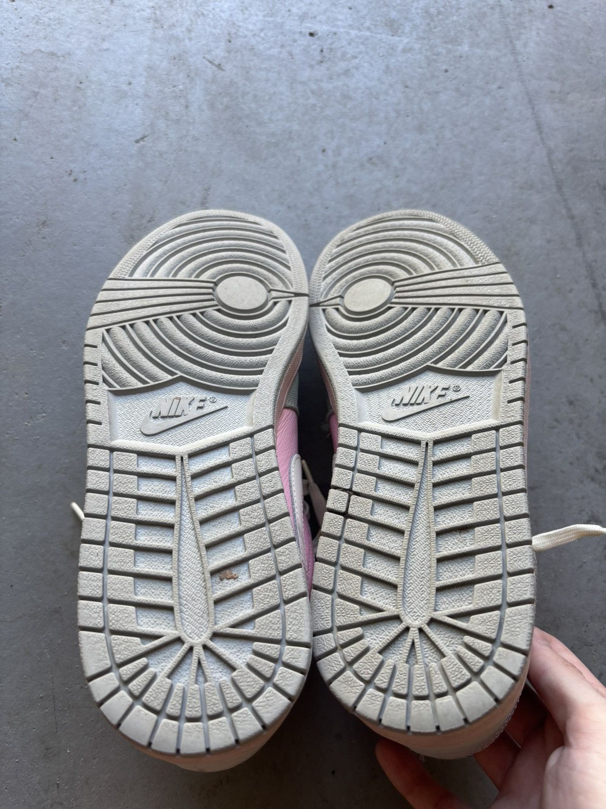 Jordan Brand × Nike Jordan 1 Low SE Easter Pastel Size US 12 / EU 45 - 6 Thumbnail