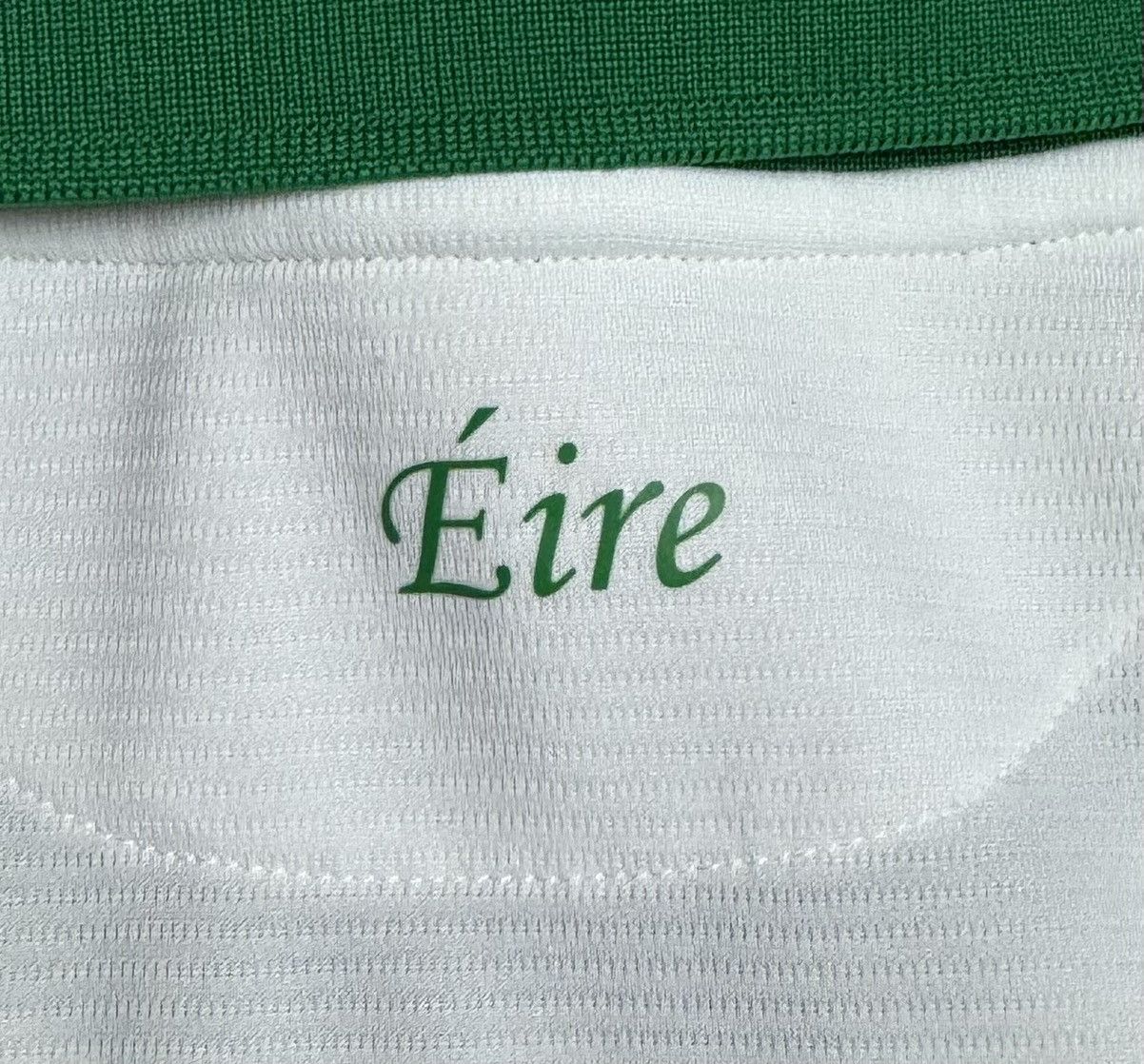 New Balance Ireland 2018 2019 Away Shirt Soccer Jersey New Balance Size US L / EU 52-54 / 3 - 11 Thumbnail