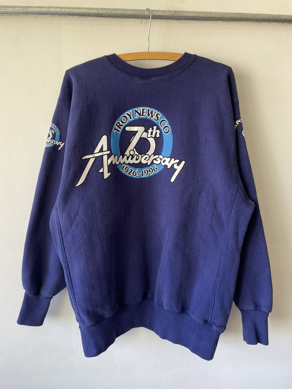 Champion Vintage 90s Champion Reverse Weave News Crew Size US XXL / EU 58 / 5 - 9 Thumbnail