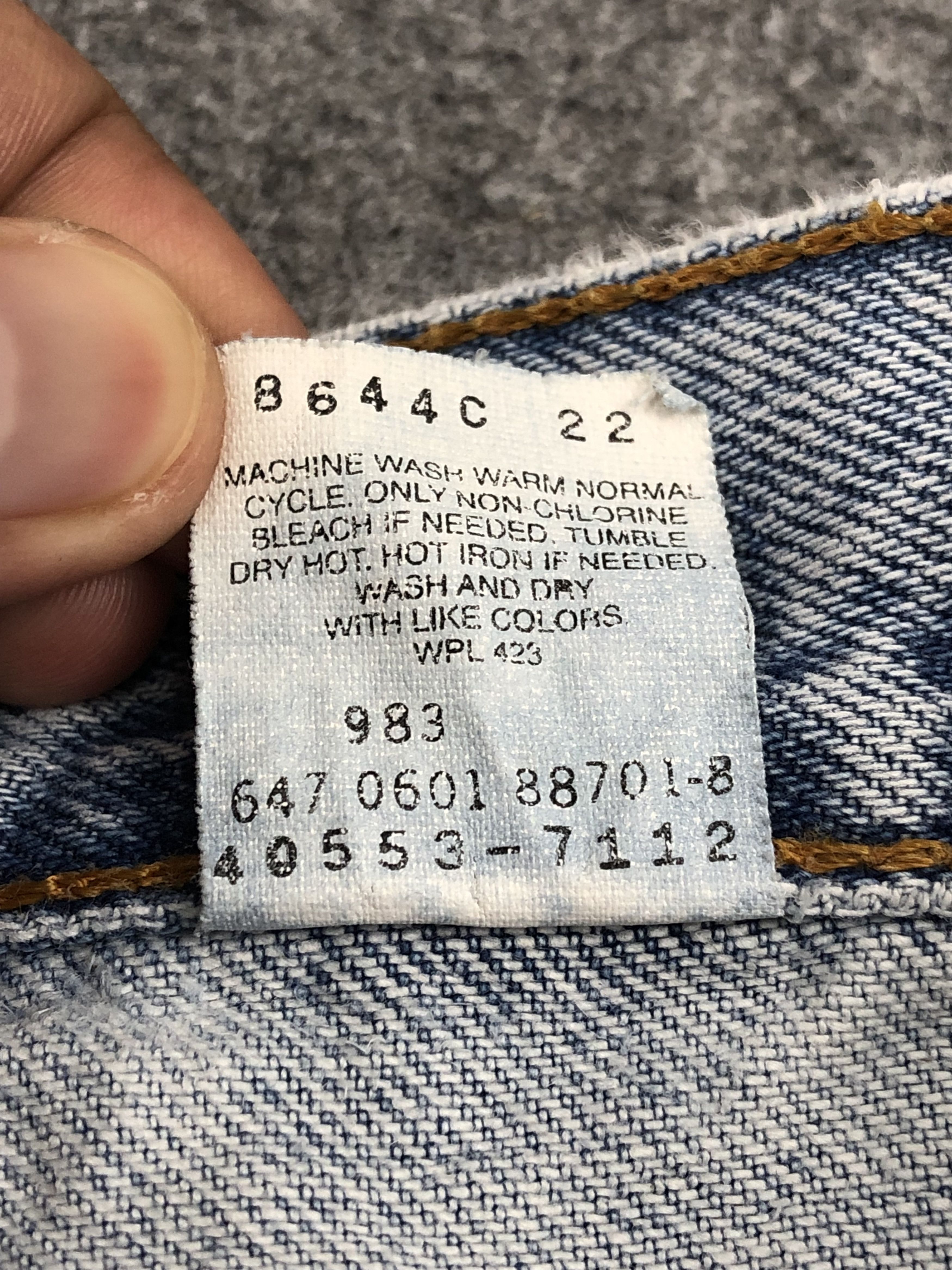 Levi's × Vintage Vintage 90s Levis 550 Light Wash Jeans Size US 34 / EU 50 - 8 Thumbnail