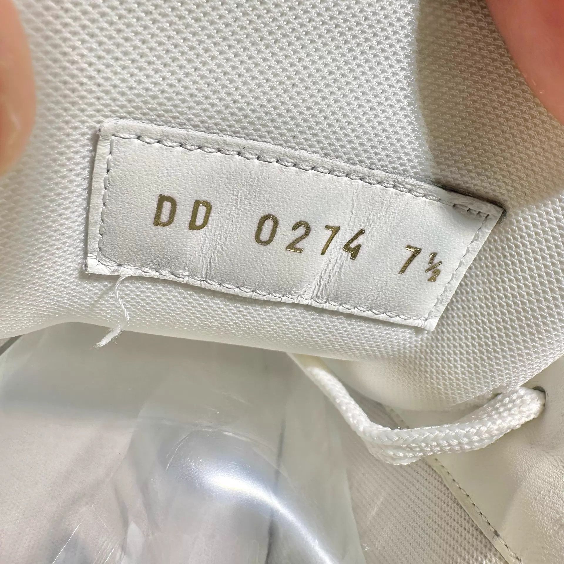 Louis Vuitton Louis Vuitton Trainer White Blue Denim 7.5/41.5 Mint Size US 8.5 / EU 41-42 - 6 Thumbnail