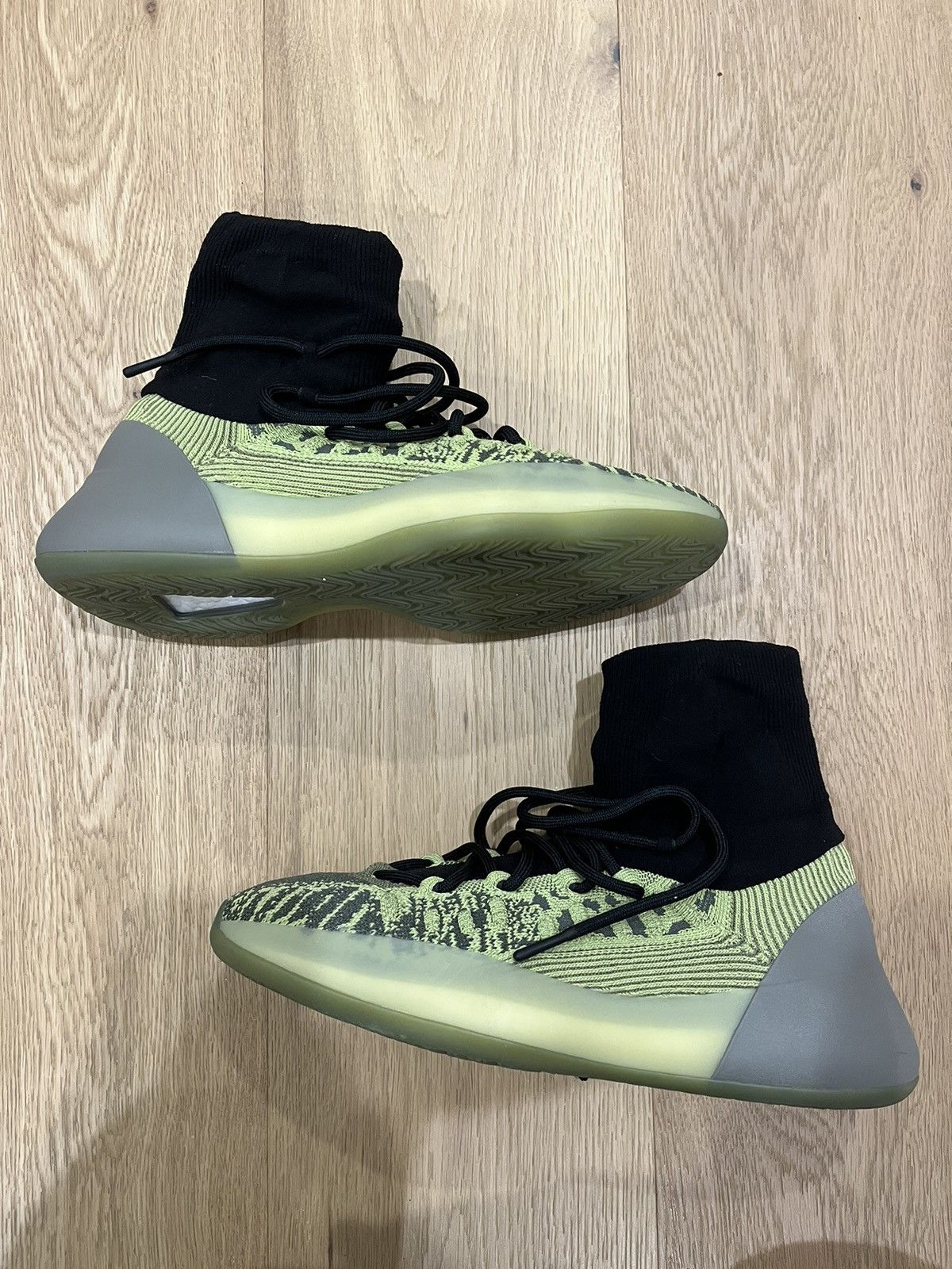 Adidas YEEZY BASKETBALL KNIT ENERGY GLOW Size US 9.5 / EU 42-43 - 3 Thumbnail