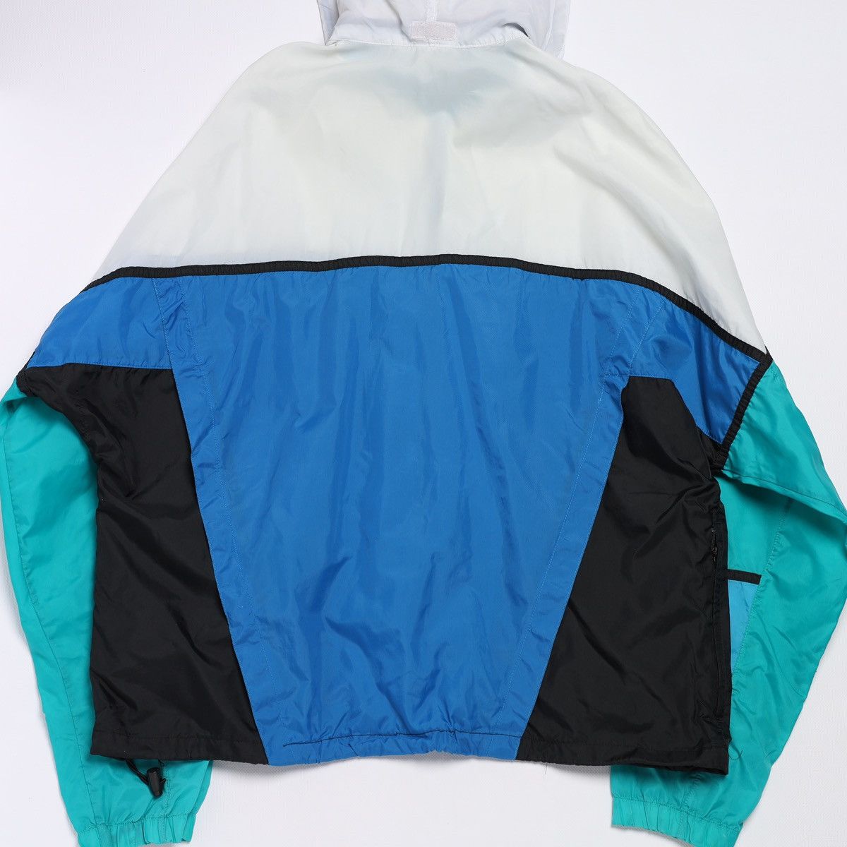 Nike Vintage Nike Windbreaker Light Jacket White Blue Green Size US XL / EU 56 / 4 - 10 Thumbnail