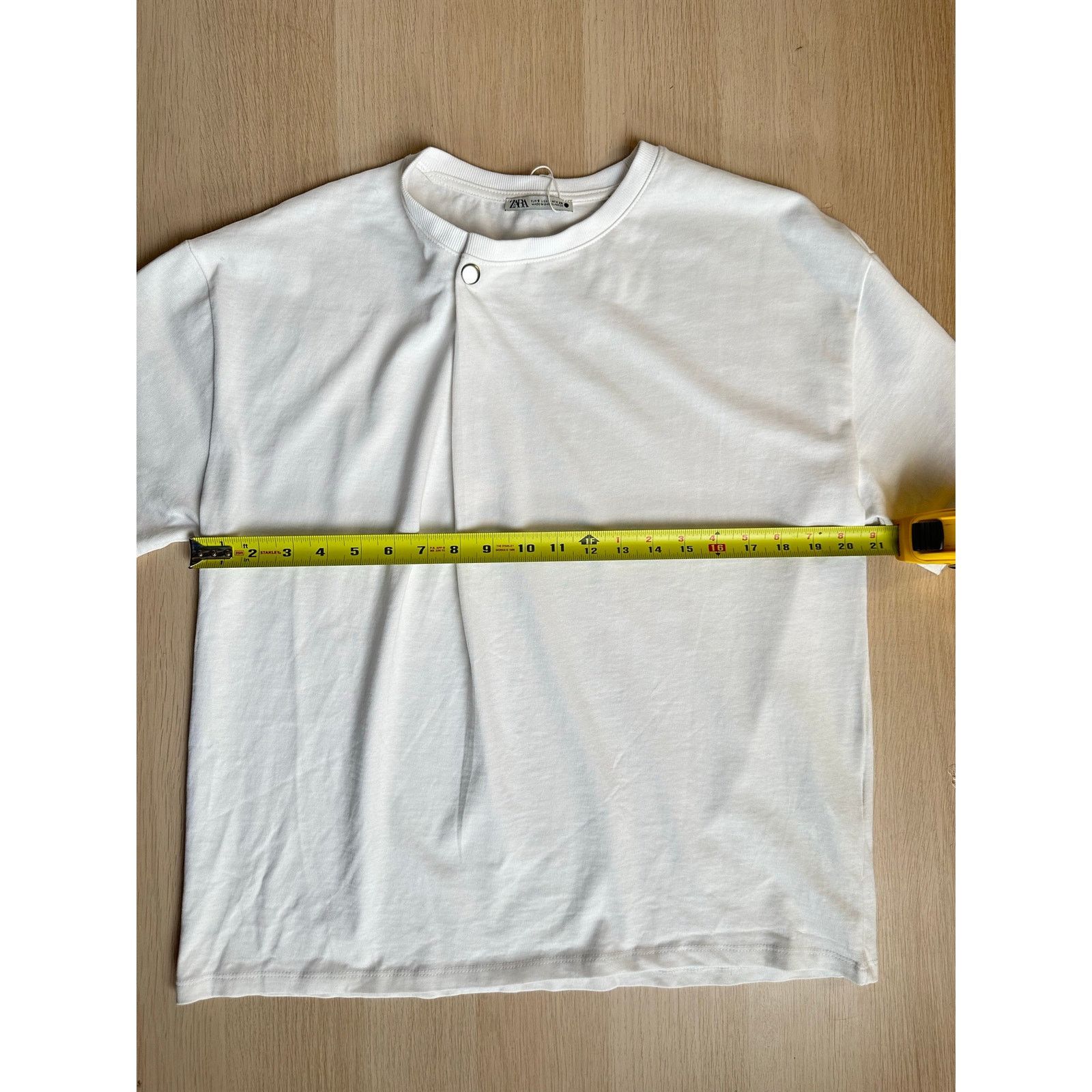 Zara White Zara T-Shirt with Silver Button - Size S - New Size S / US 4 / IT 40 - 4 Thumbnail