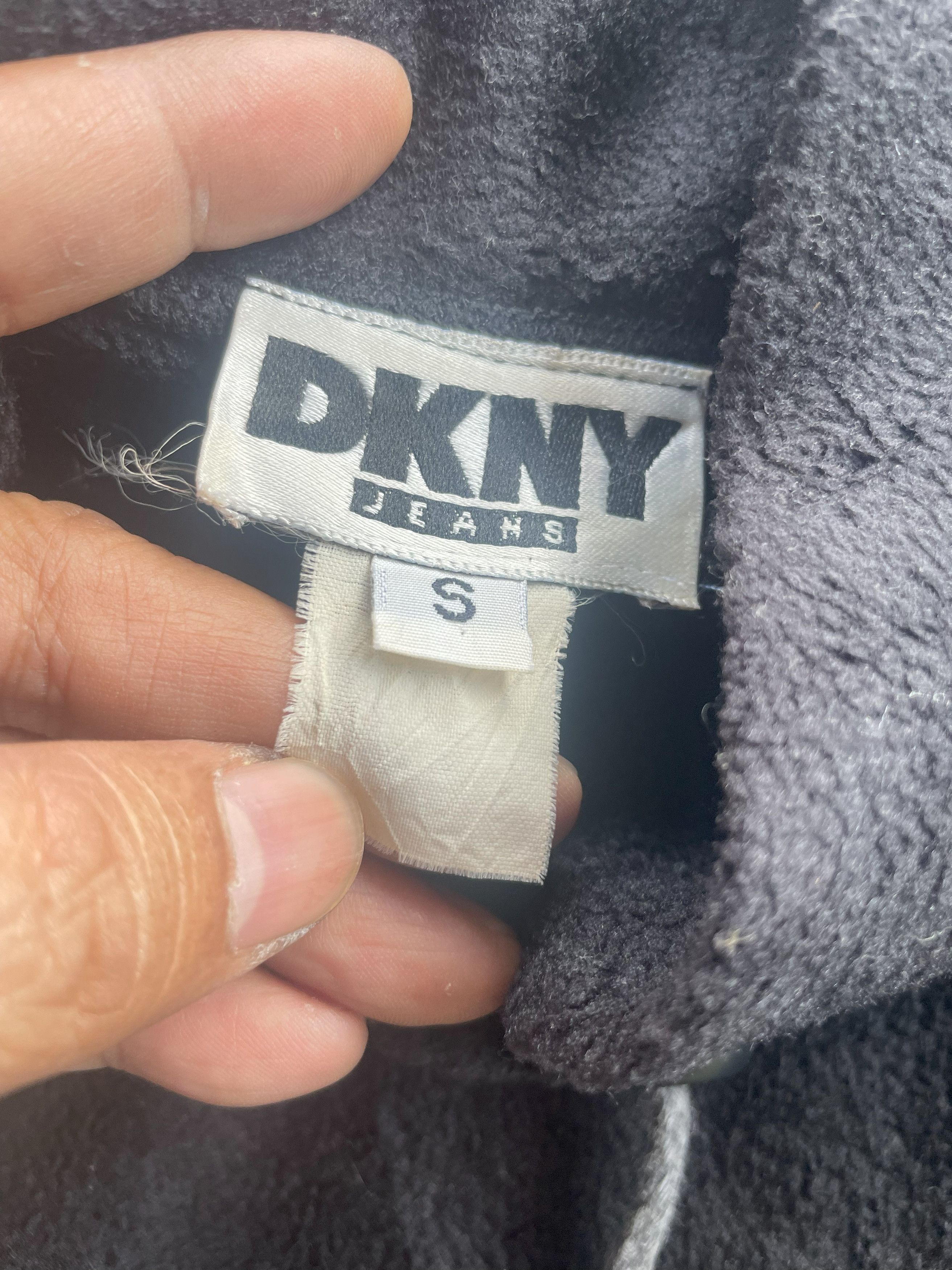 DKNY Vintage DKNY Fleece Size US L / EU 52-54 / 3 - 4 Thumbnail