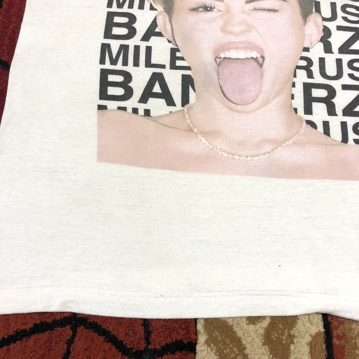 Band Tees Vintage 2014 Miley Cyrus Bangerz Tour T Shirt Size US L / EU 52-54 / 3 - 9 Thumbnail
