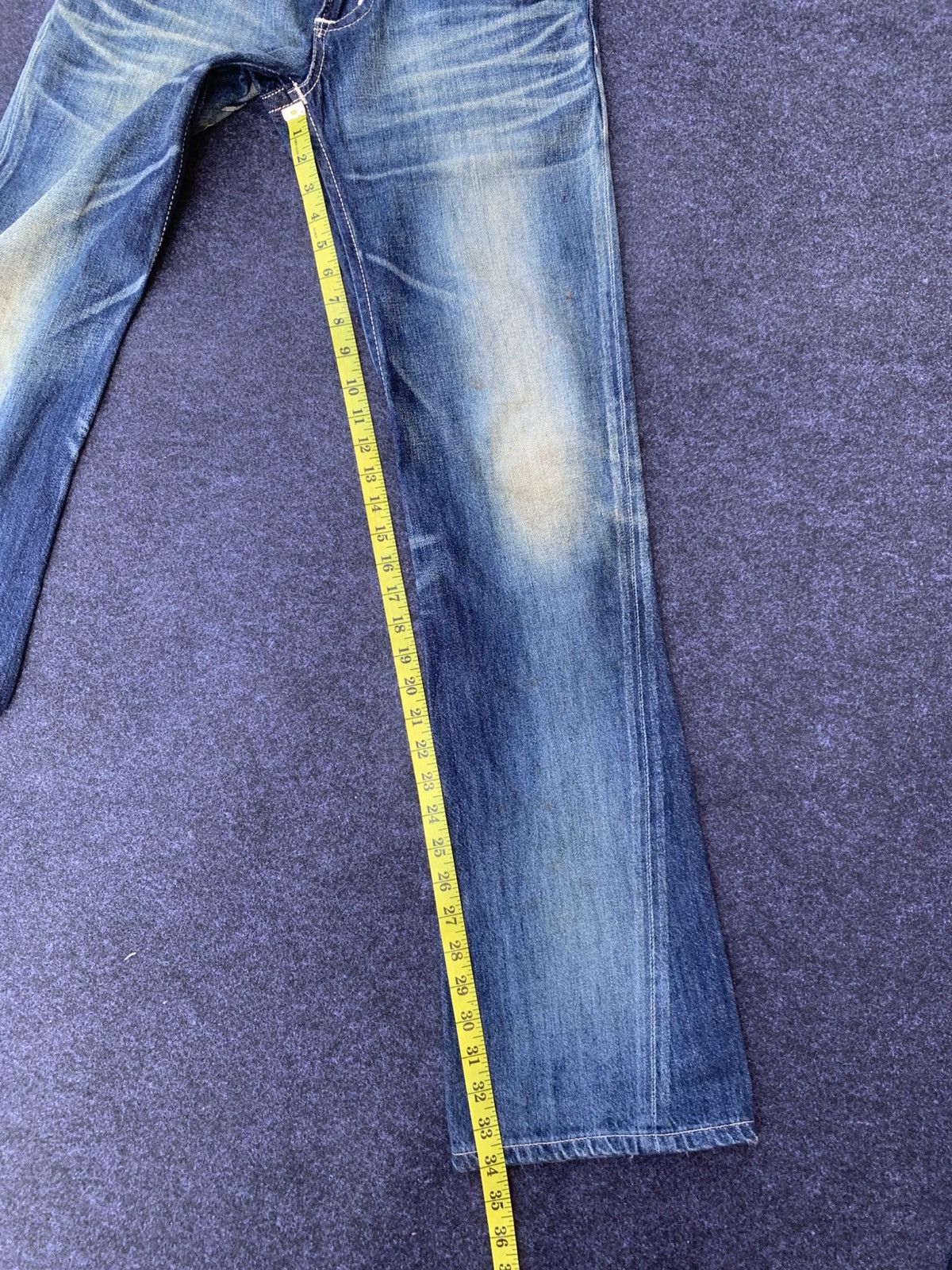 Edwin 𝗙𝗟𝗔𝗥𝗘 EDWIN BLUE TRIP HAWAII & NICE FADED BLUE. Size US 30 / EU 46 - 10 Thumbnail