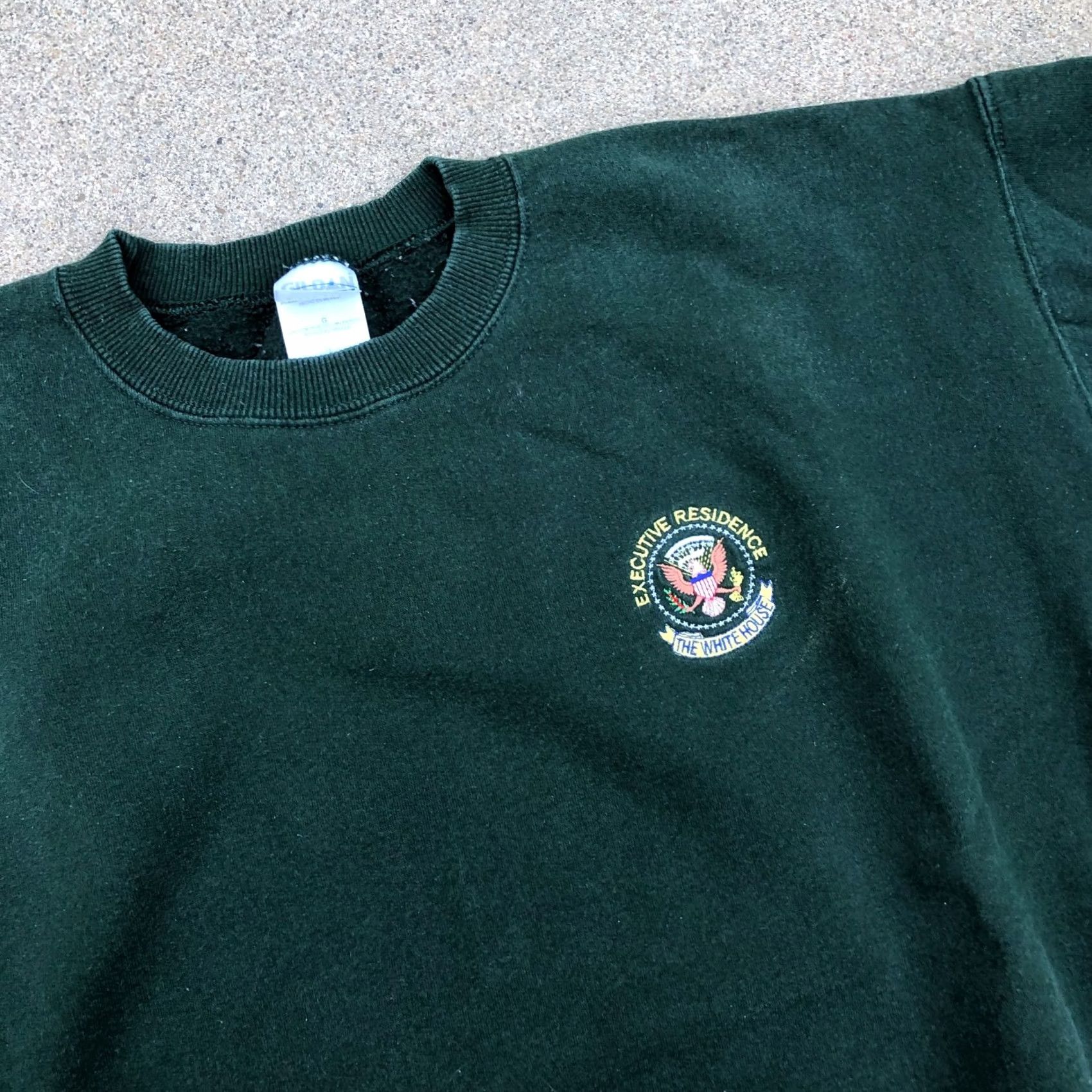 Gildan VINTAGE GILDAN Sweatshirt Crew Neck Mens LG Green 90s The White House Executive Residence Size US L / EU 52-54 / 3 - 3 Thumbnail