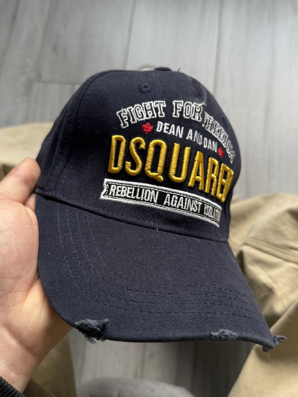 DSQUEARD2　angelキャップ Dsquared2 Dsquared2 fw 2005 angel hat | Grailed