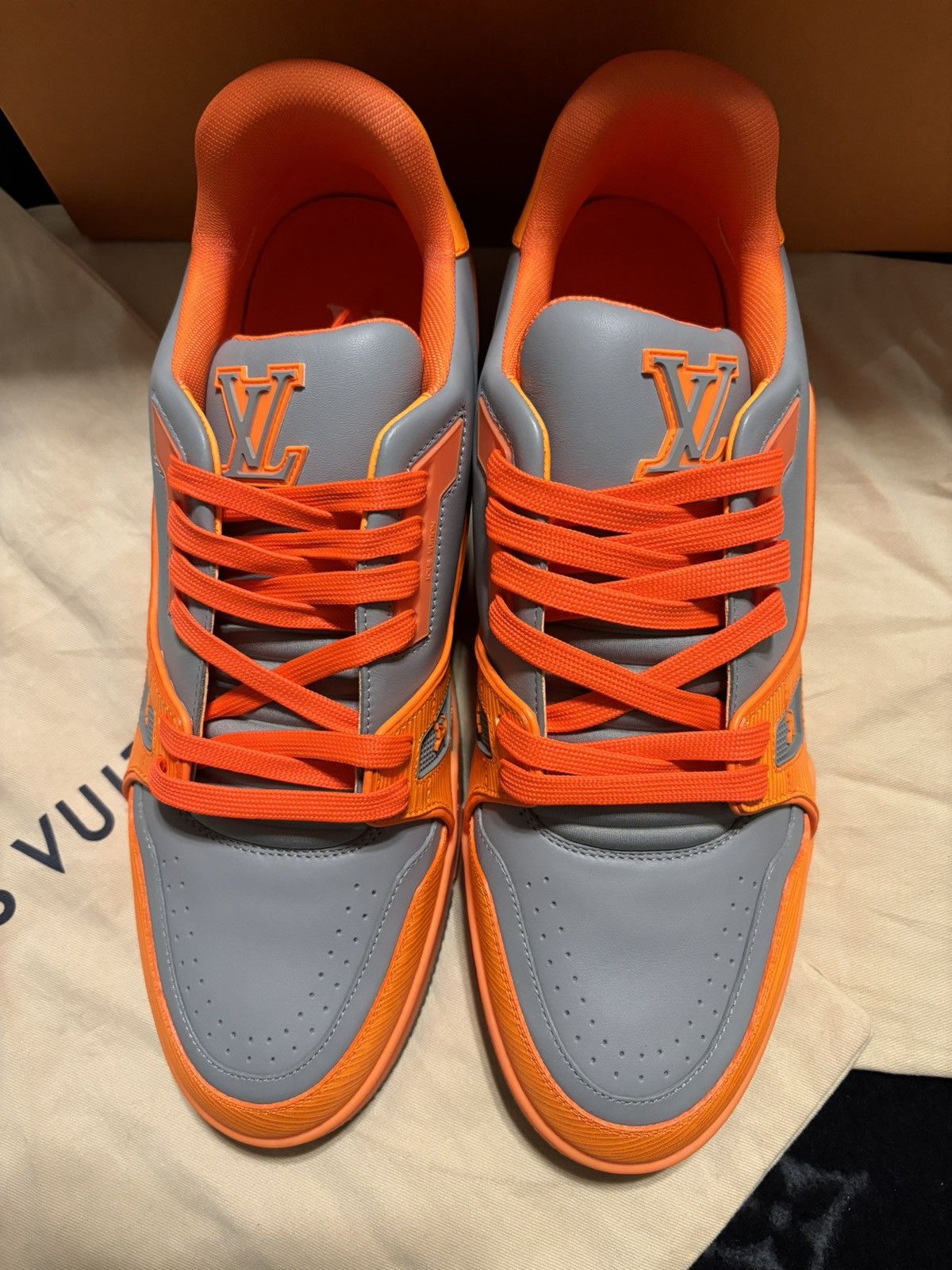 Louis Vuitton Louis Vuitton Trainer Sneaker #54 mini monogram orange/gray Size US 11 / EU 44 - 6 Thumbnail