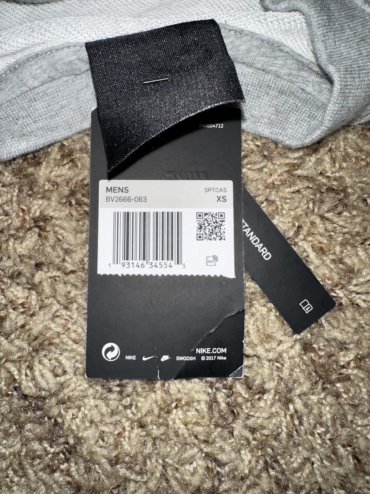 Nike Nike Men’s Sportswear Club Grey Fleece Crew Size US XS / EU 42 / 0 - 8 Thumbnail