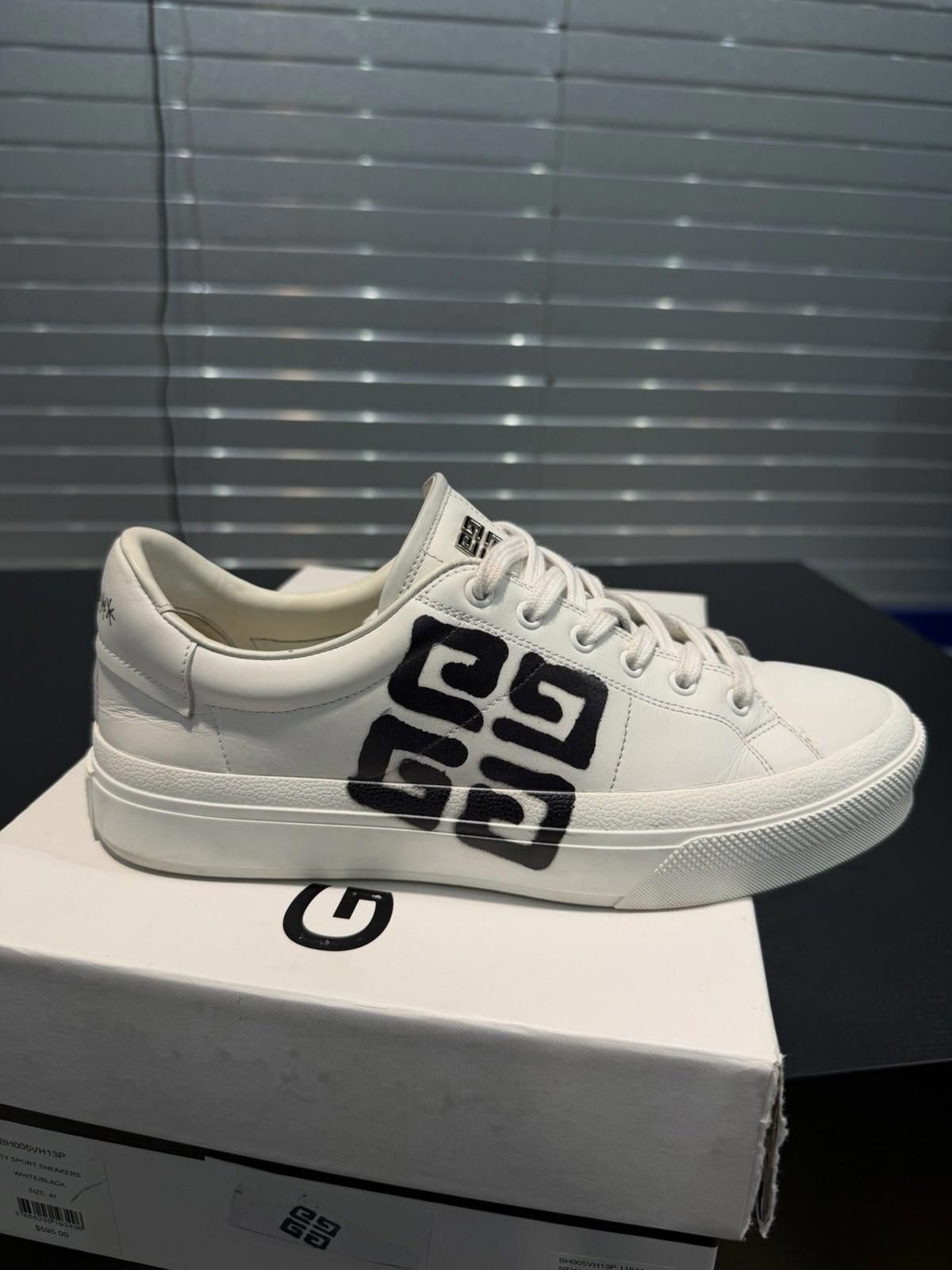 Givenchy Givenchy Low Top White Men’s Sneakers 41EU/8US Leather $595 Size US 8 / EU 41 - 11 Thumbnail