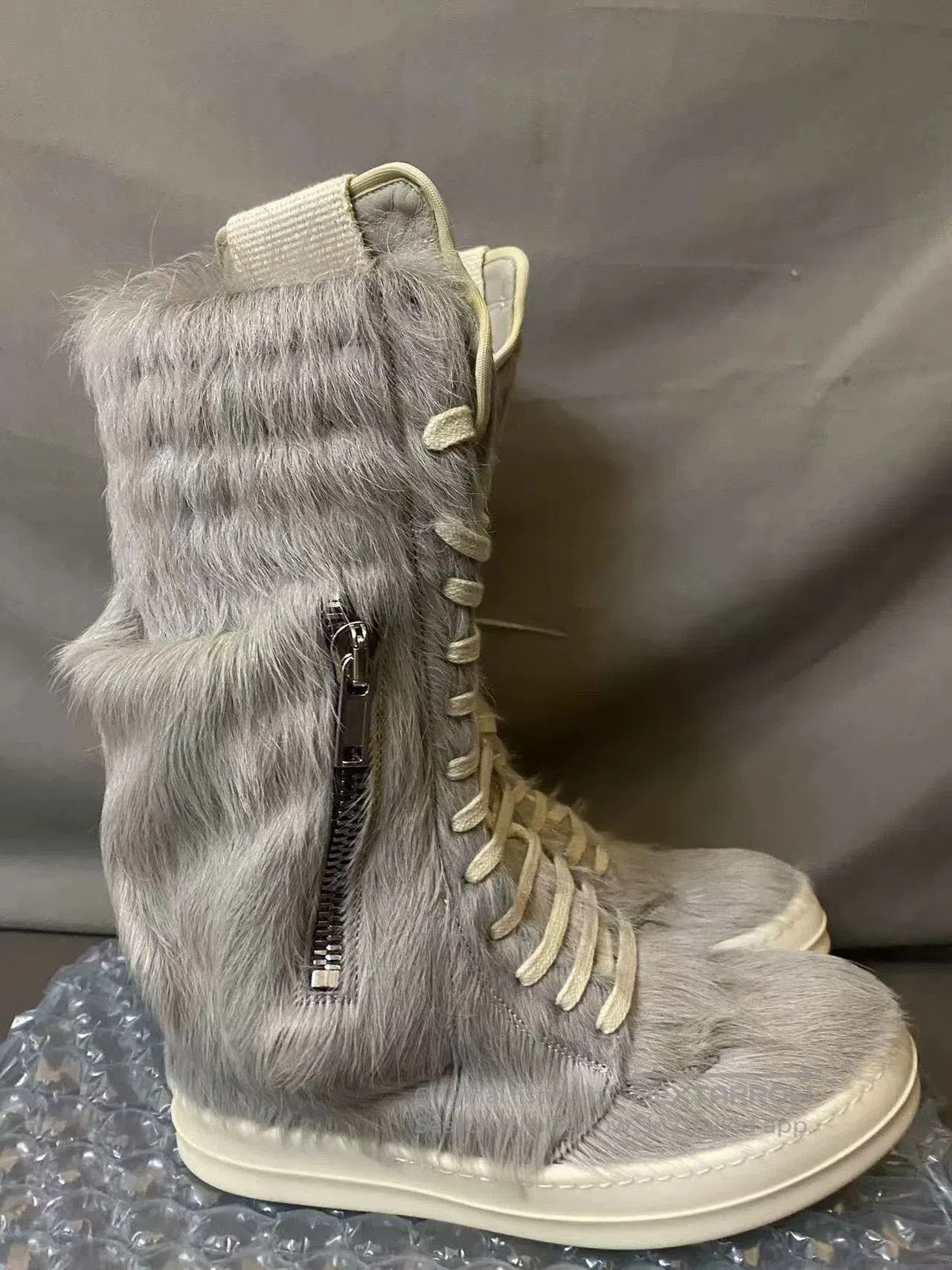 Rick Owens Rick Owens Gray High-Top Cargo Boots. Size US 6 / EU 39 - 1 Thumbnail