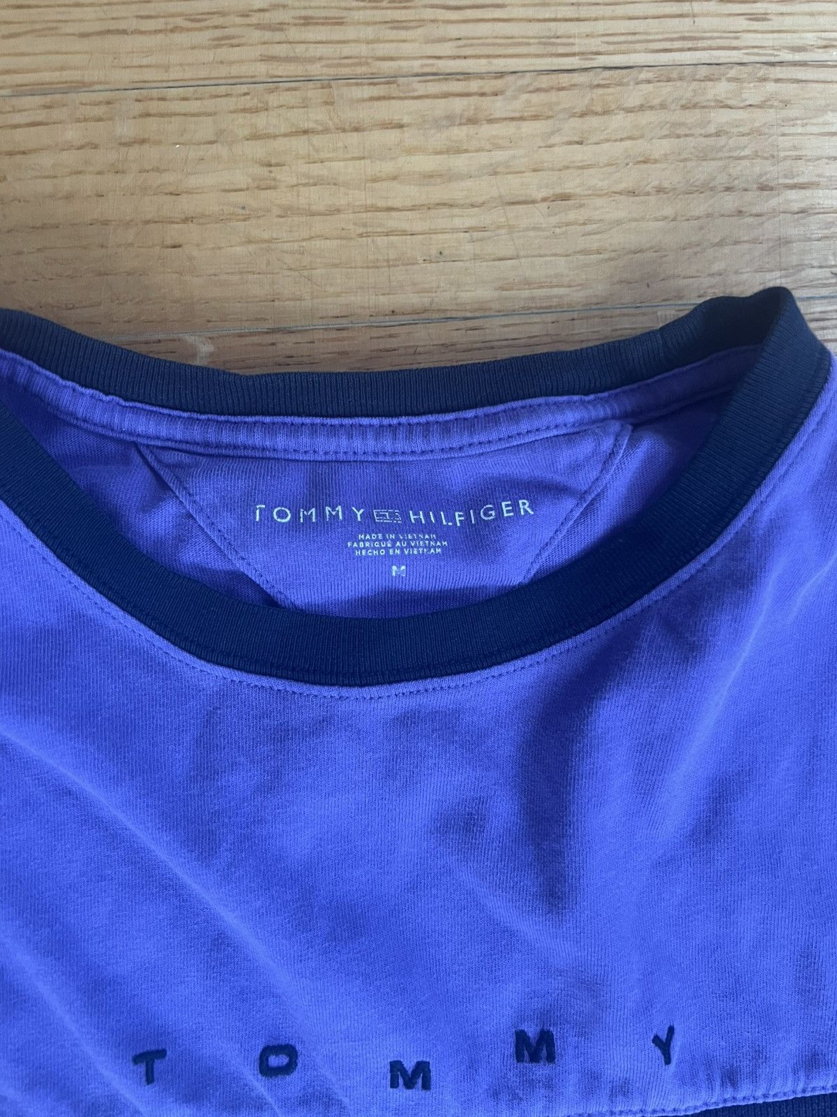 Tommy Hilfiger × Vintage Vintage Tommy Hilfiger Tee Size US S / EU 44-46 / 1 - 2 Thumbnail