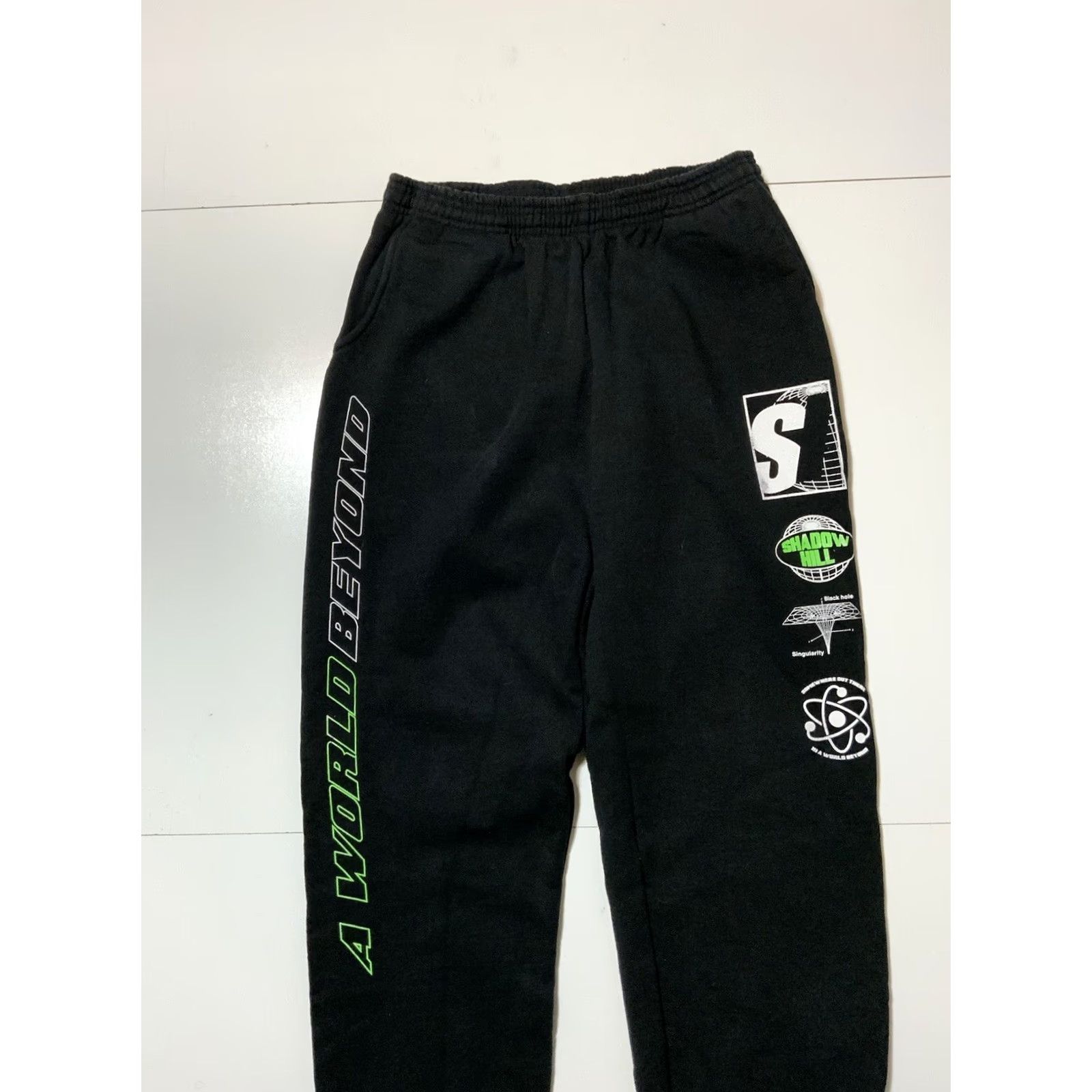 Shadow Hill Shadow Hill USA A World Beyond Heavyweight Black Fleece Jogger Sweatpants Sz. L Men Regular Pants Size L Black Sweatpants Size US 33 - 6 Thumbnail