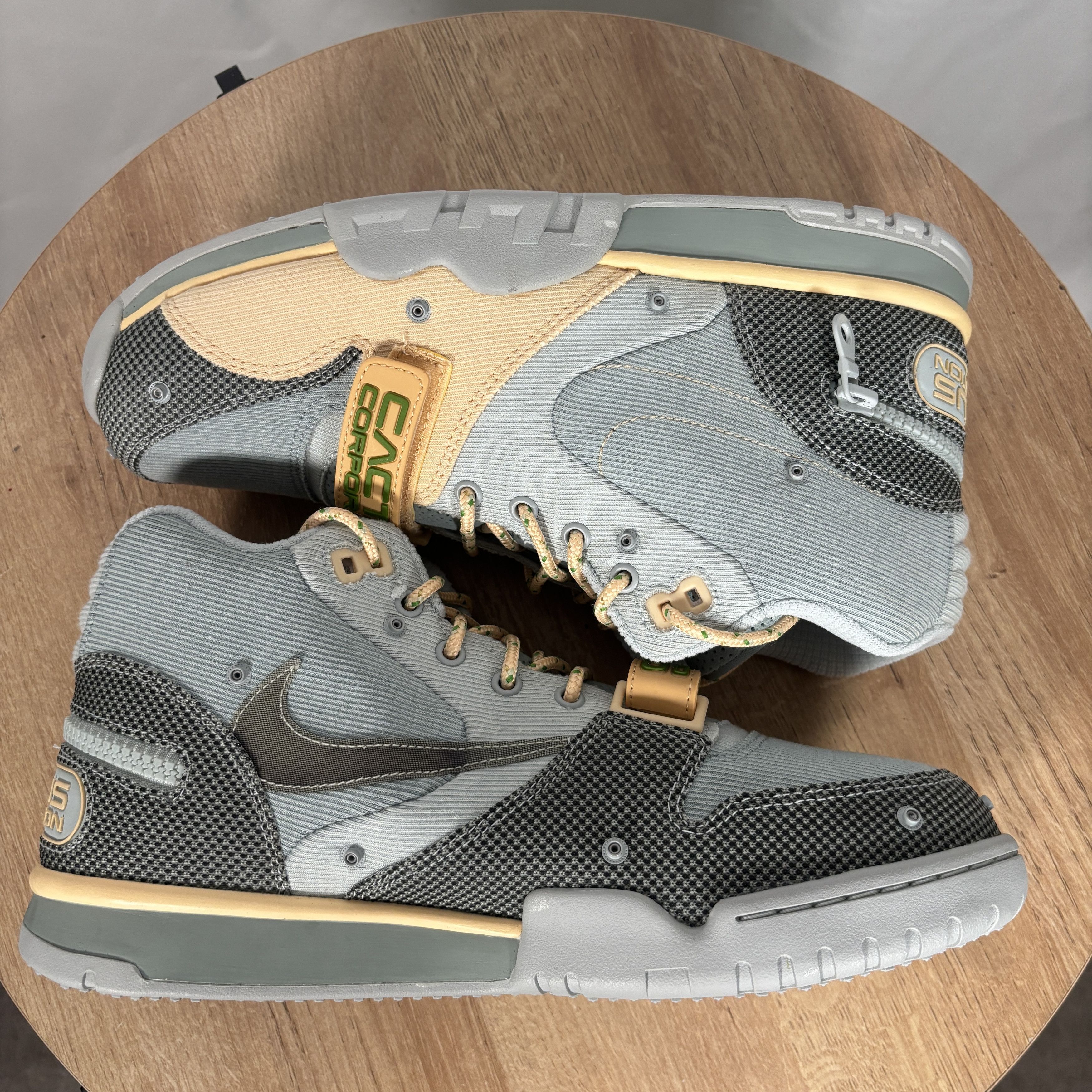 Nike × Travis Scott Travis Scott x Nike Air Trainer 1 SP Grey Haze DS 10M Size US 9.5 / EU 42-43 - 4 Thumbnail