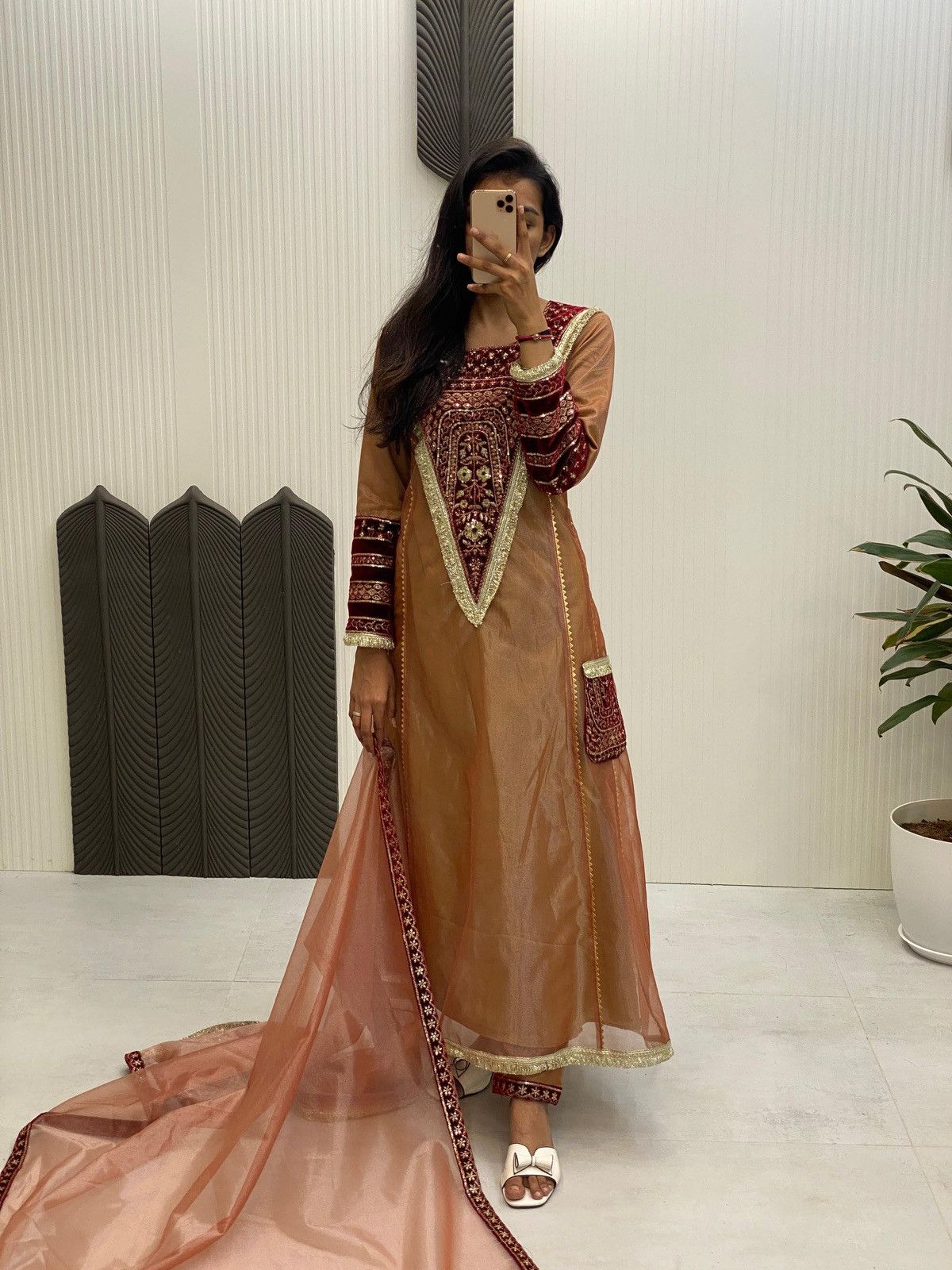 Vintage NEW DESIGNER STYLE FLAILED KALI SUIT PANT WITH DUPATTA Size ONE SIZE - 3 Thumbnail