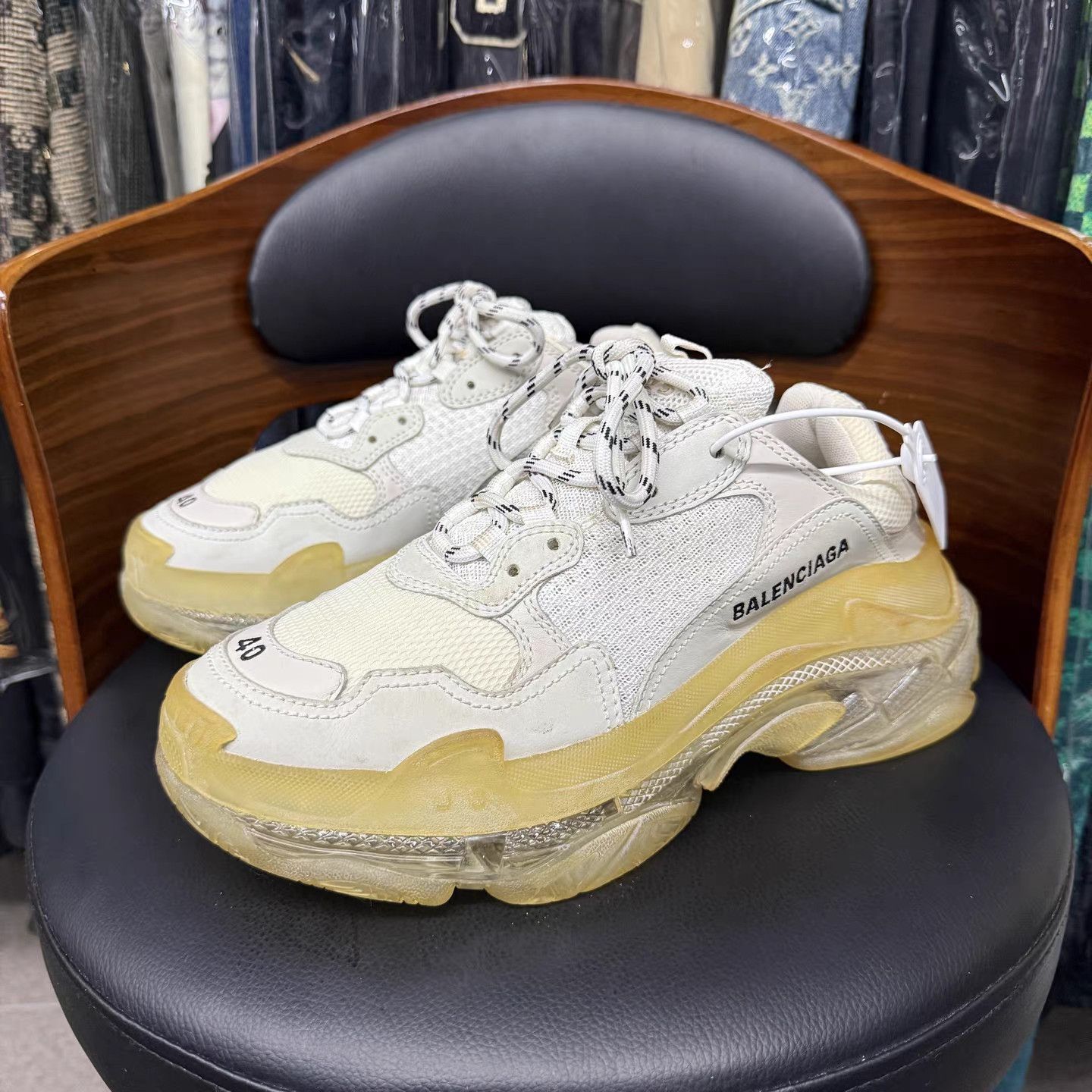 Balenciaga Balenciaga Triples Sneakers K15 Size US 7 / EU 40 - 1 Thumbnail