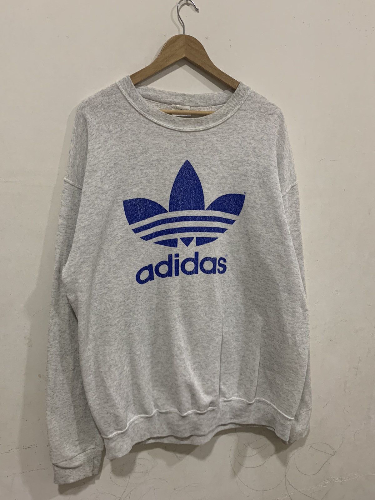 Adidas Adidas Vintage Big Embroidered Logo Size US XXL / EU 58 / 5 - 3 Thumbnail