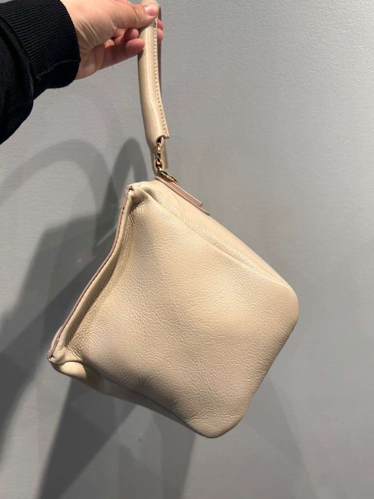 Givenchy o1srvl11e0625 Size:OS/Small Pandora Crossbody Bag in Beige Size ONE SIZE - 7 Thumbnail