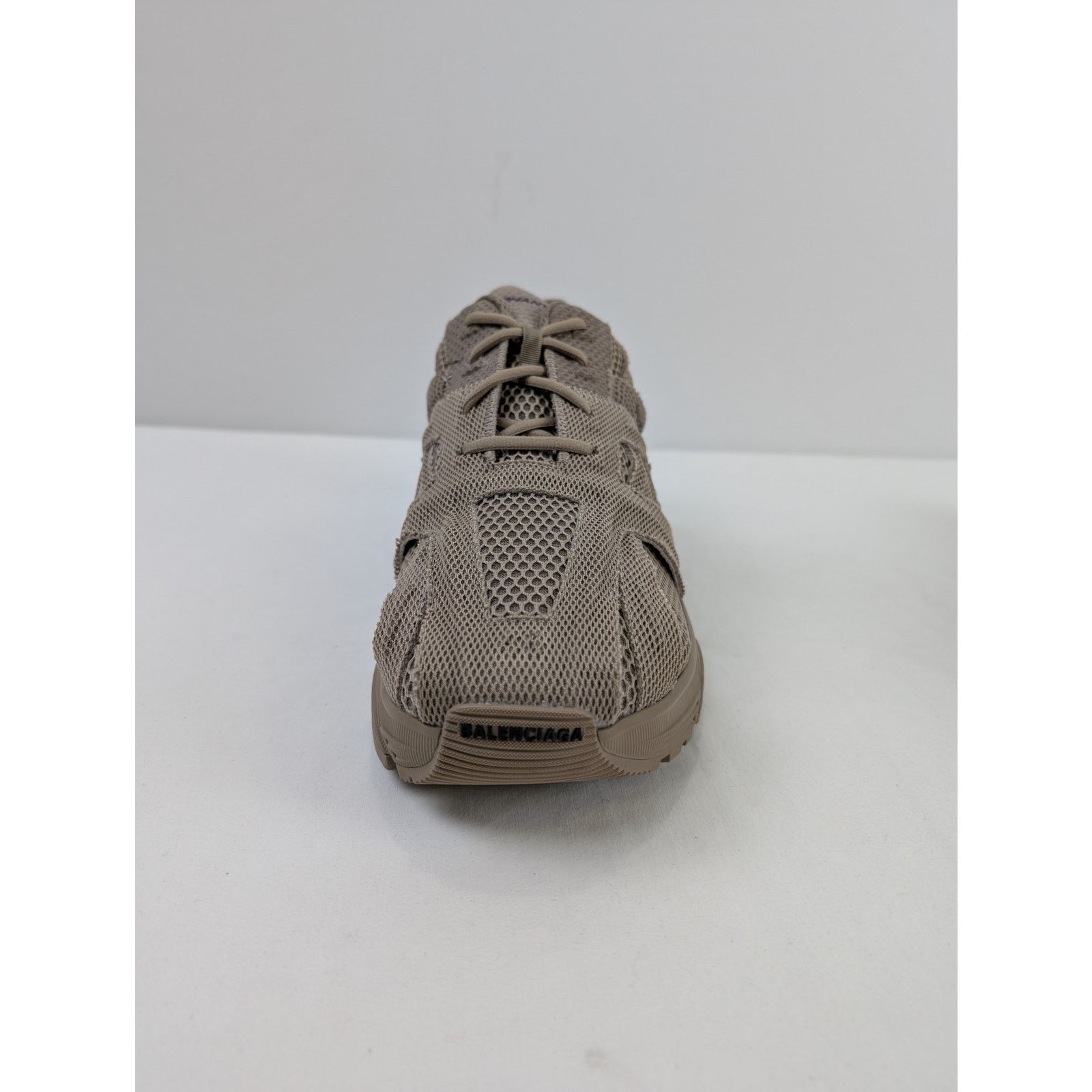 Balenciaga o1rshd1 Phantom Sneakers in Dark Beige Size US 13 / EU 46 - 12 Thumbnail