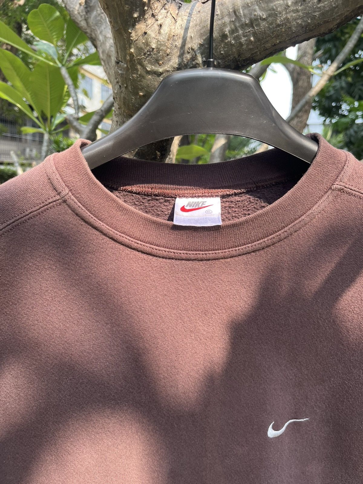 Nike Vintage Nike Swoosh Crewneck Brown Size US L / EU 52-54 / 3 - 3 Thumbnail