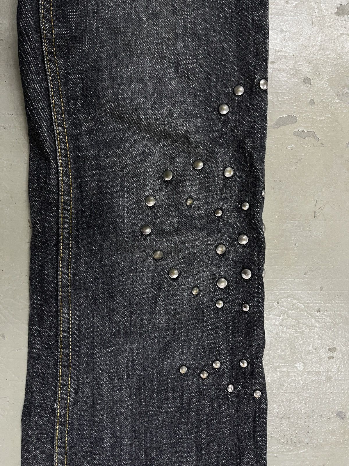 If Six Was Nine 2000s Katherine Hamnett London Tribal Studded Flared Jeans Size US 30 / EU 46 - 8 Thumbnail