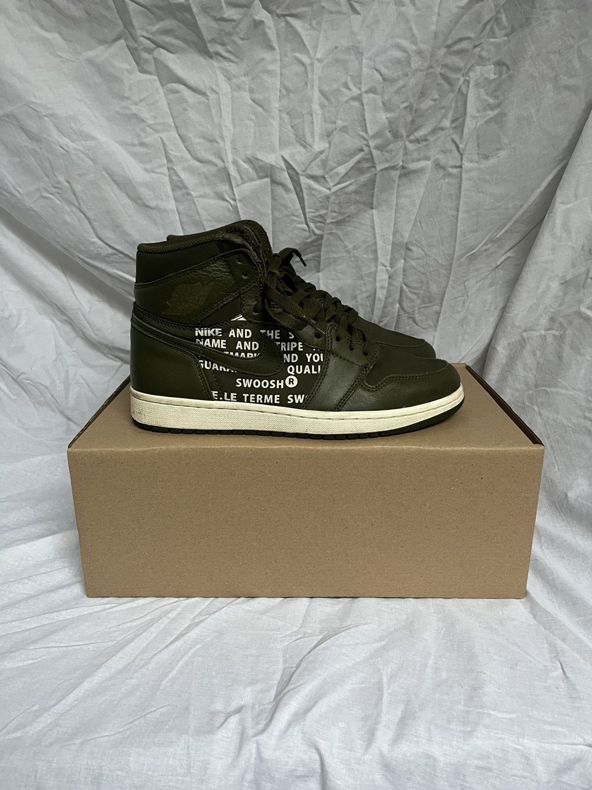 Nike Nike Air Jordan 1 OG « Olive Canvas »🫒 Size US 8.5 / EU 41-42 - 3 Thumbnail