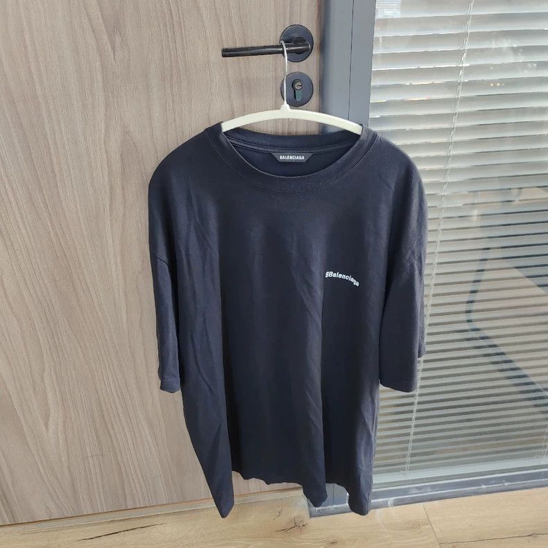 Balenciaga Balenciaga Black White Logo Short Sleeve T-shirt - dmc Size US L / EU 52-54 / 3 - 1 Thumbnail