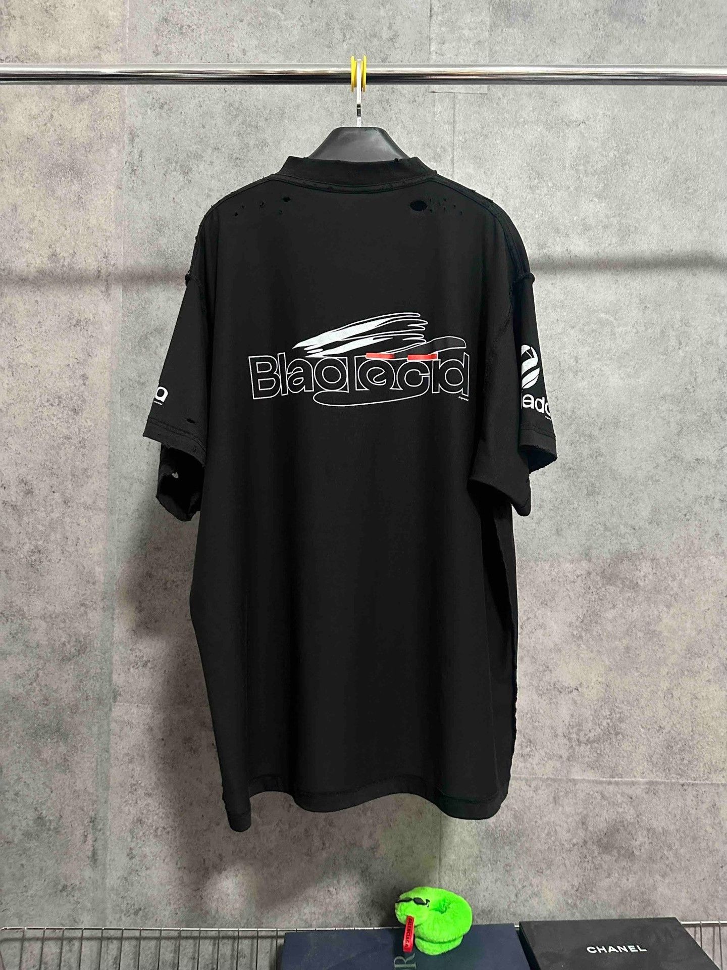 Balenciaga Balenciaga Ai Generated Logo Crewneck T-Shirt Size US M / EU 48-50 / 2 - 4 Thumbnail