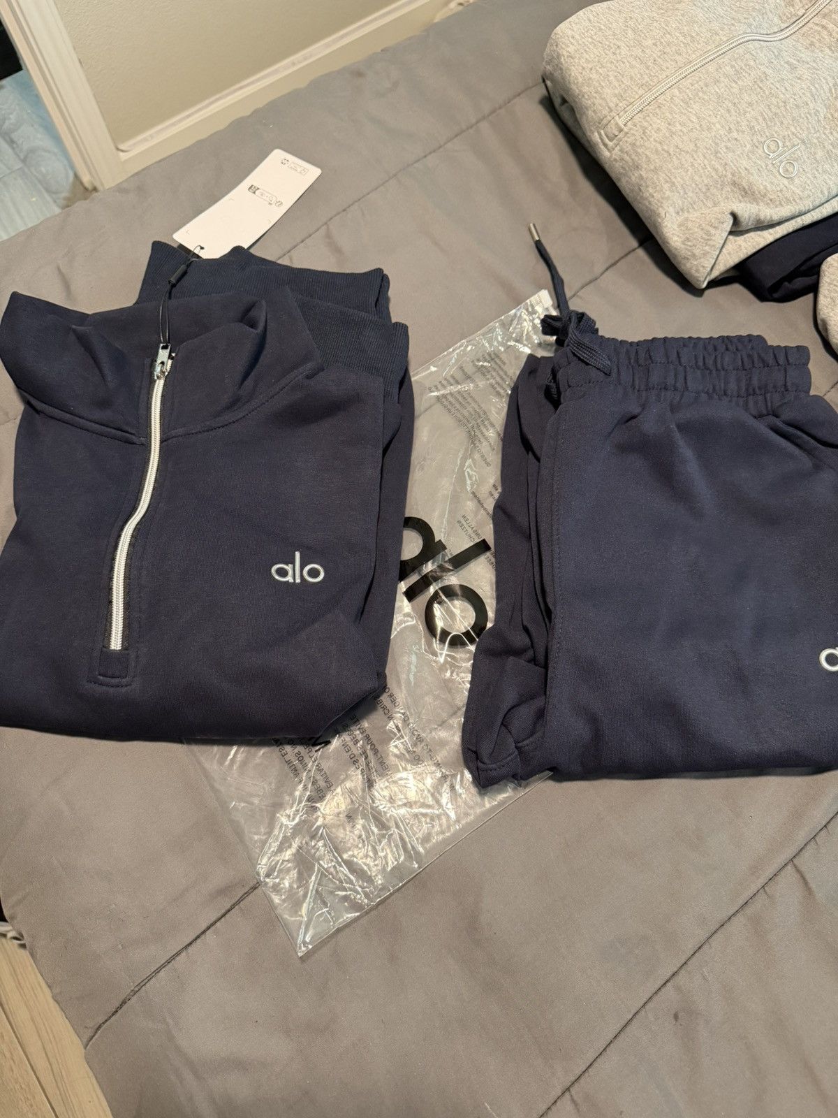 Alo Navy blue alo set Size US S / EU 44-46 / 1 - 2 Thumbnail